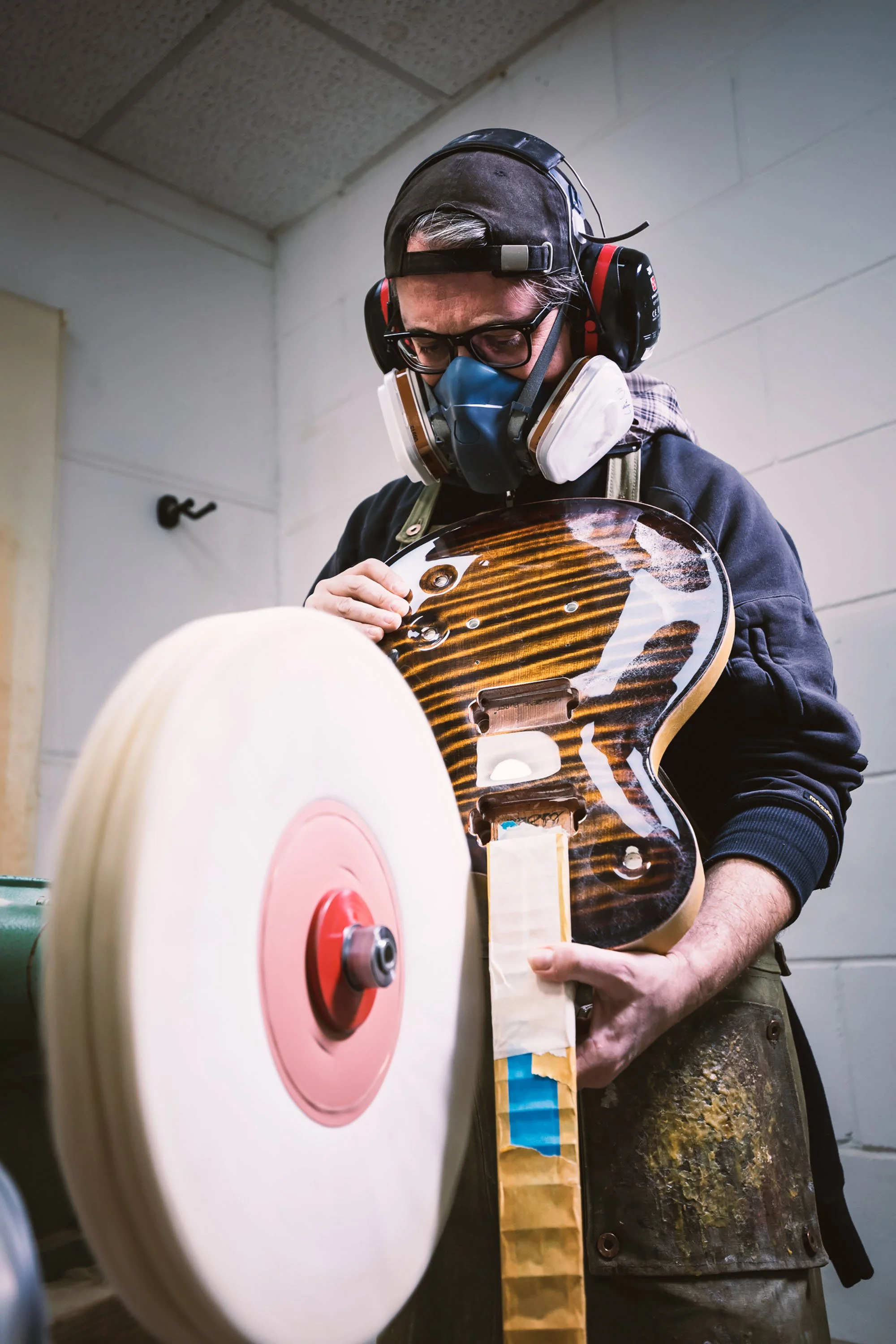 cp5D.NikHuber_SixStringTales(0200).jpg