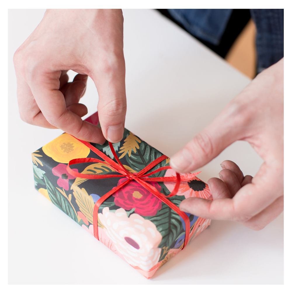 mb gift wrapping.png
