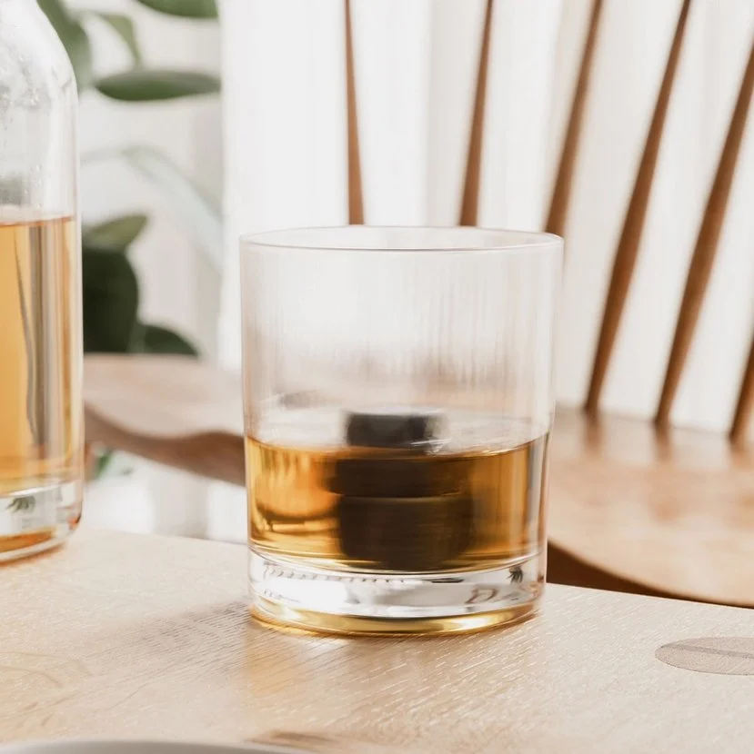 spinning-whisky-glasses-and-stones2.jpg