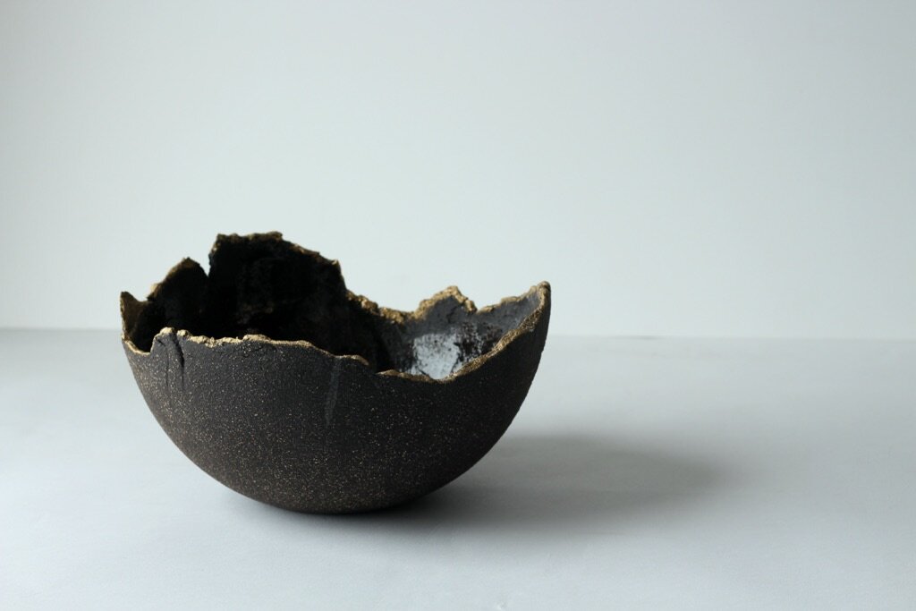 Reiko Kaneko Harewood HouseKintsugi Stoneware bowl260.jpg