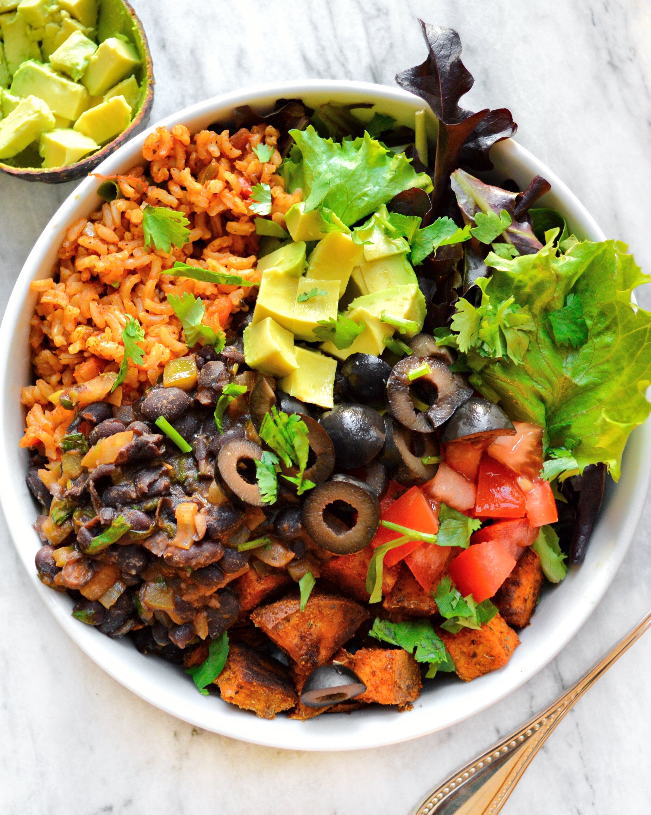 vegan-black-bean-burrito-bowl-gluten-free-dinner-recipe-1.JPG