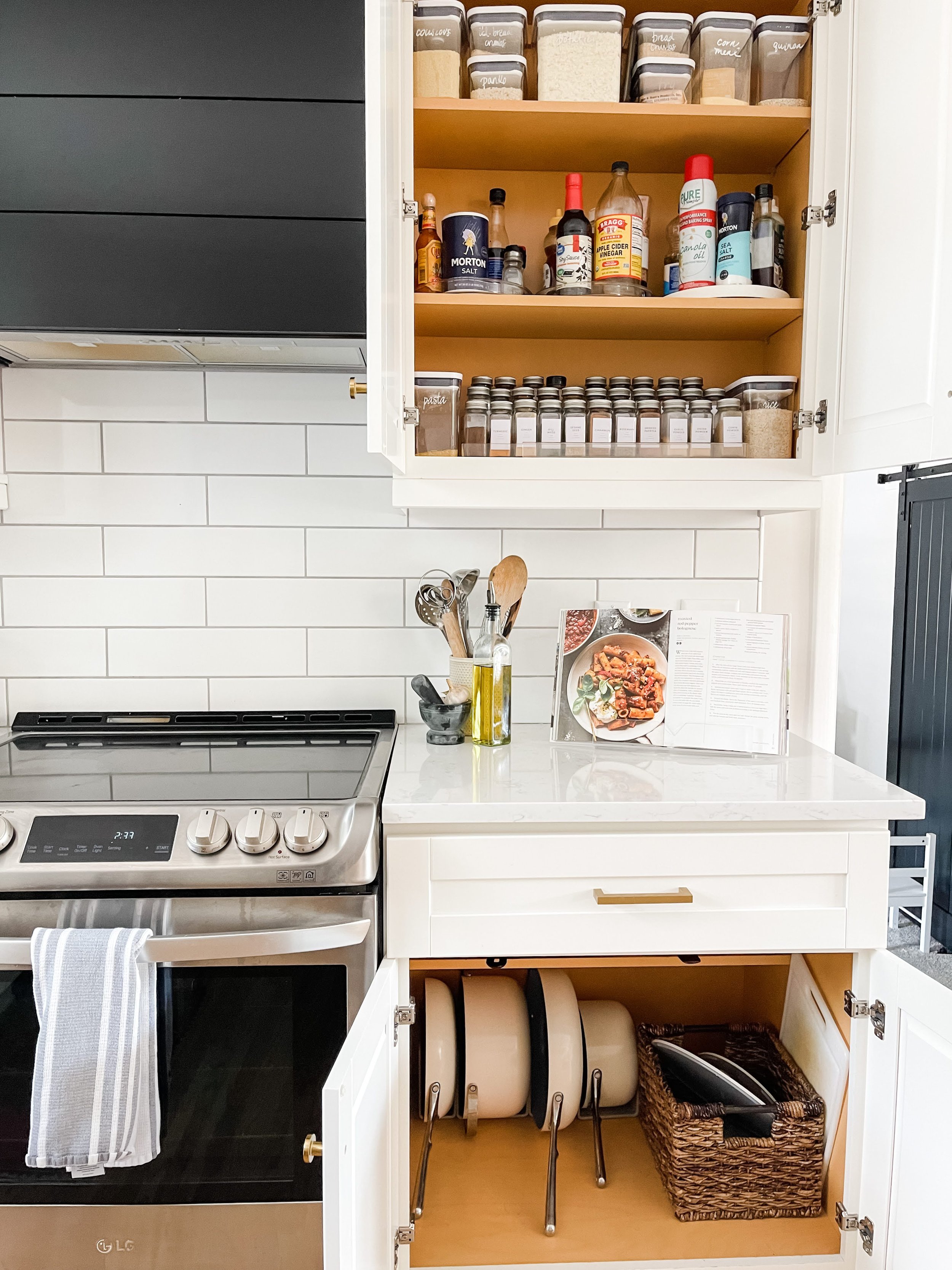 Inside All Our (Super Organized) Drawers + Cabinets in the Kitchen
