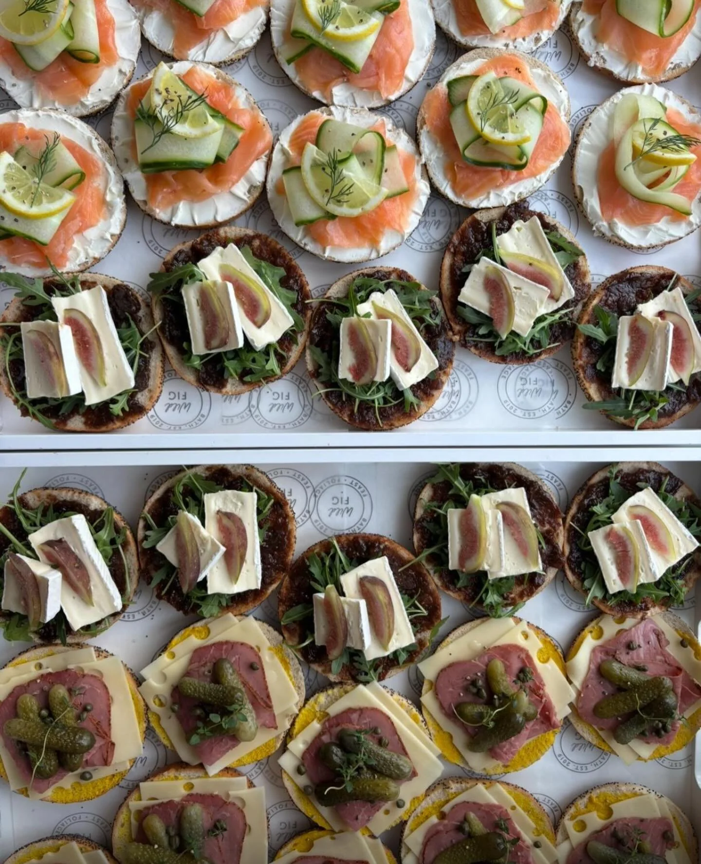OPEN BAGELS 
&bull;
Open bagel platter perfection 🥯✨
&bull;
The ultimate upgrade for your brunch, lunch or afternoon tea table 🥯 
&bull;
A delicious alternative to traditional sandwich - old school!!! 
&bull;
Toppings include:

&bull; Smoked salmon
