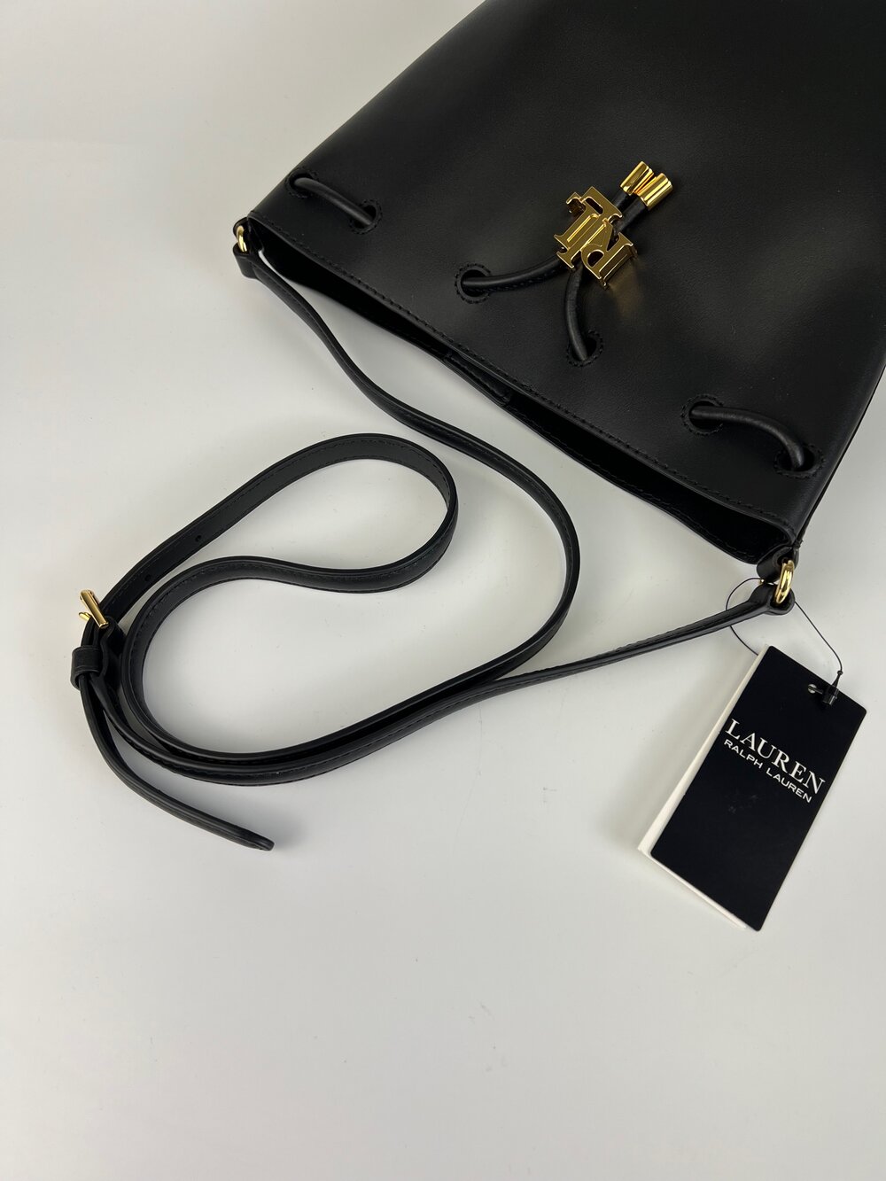 DKNY Elissa Phone Crossbody Bag, Blue — Fashion Cents Consignment & Thrift  Stores in Ephrata, Strasburg, East Earl, Morgantown PA