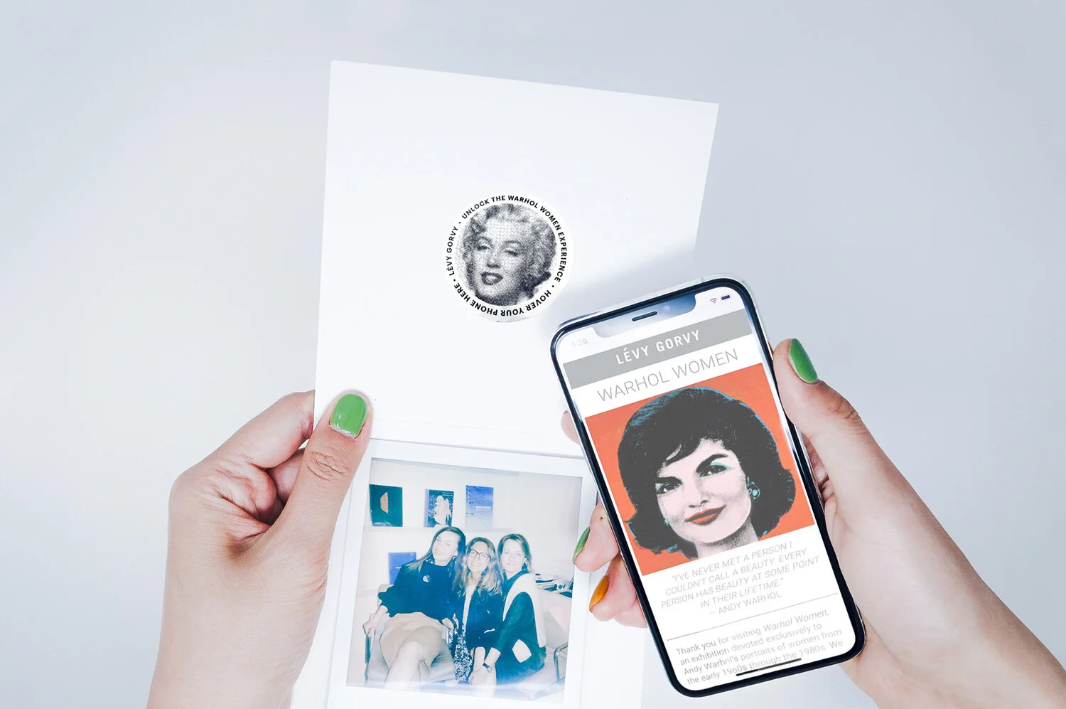 Polaroid interactiva de Levy Gorvy