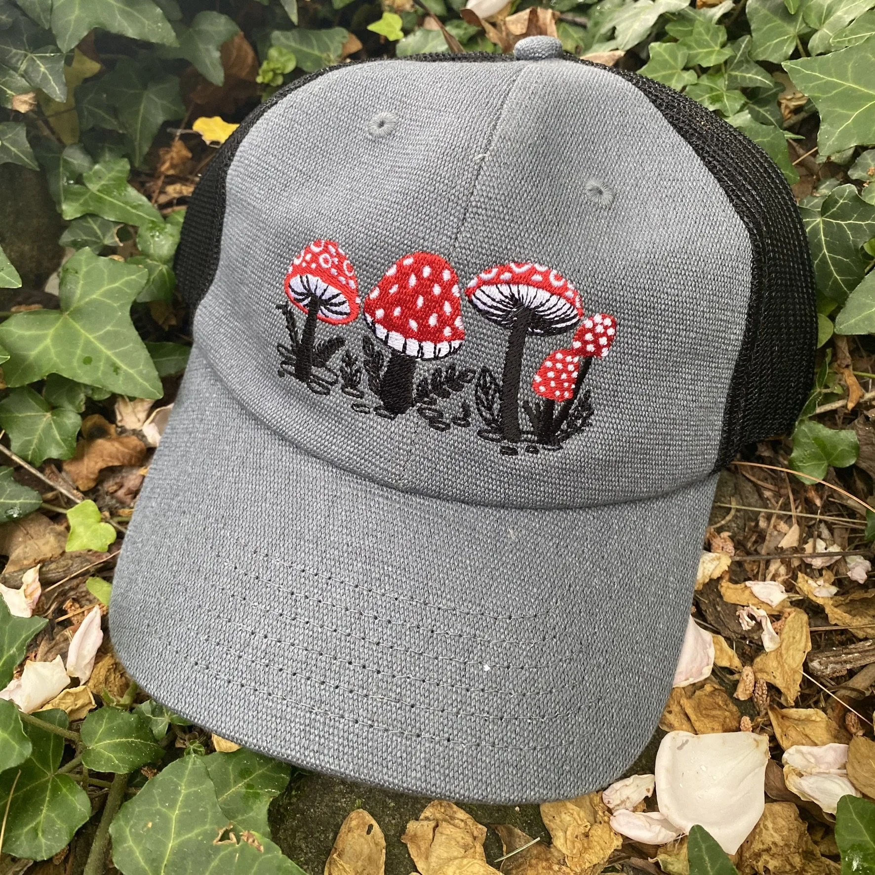 Retro Mushrooms Embroidered Hemp Hat