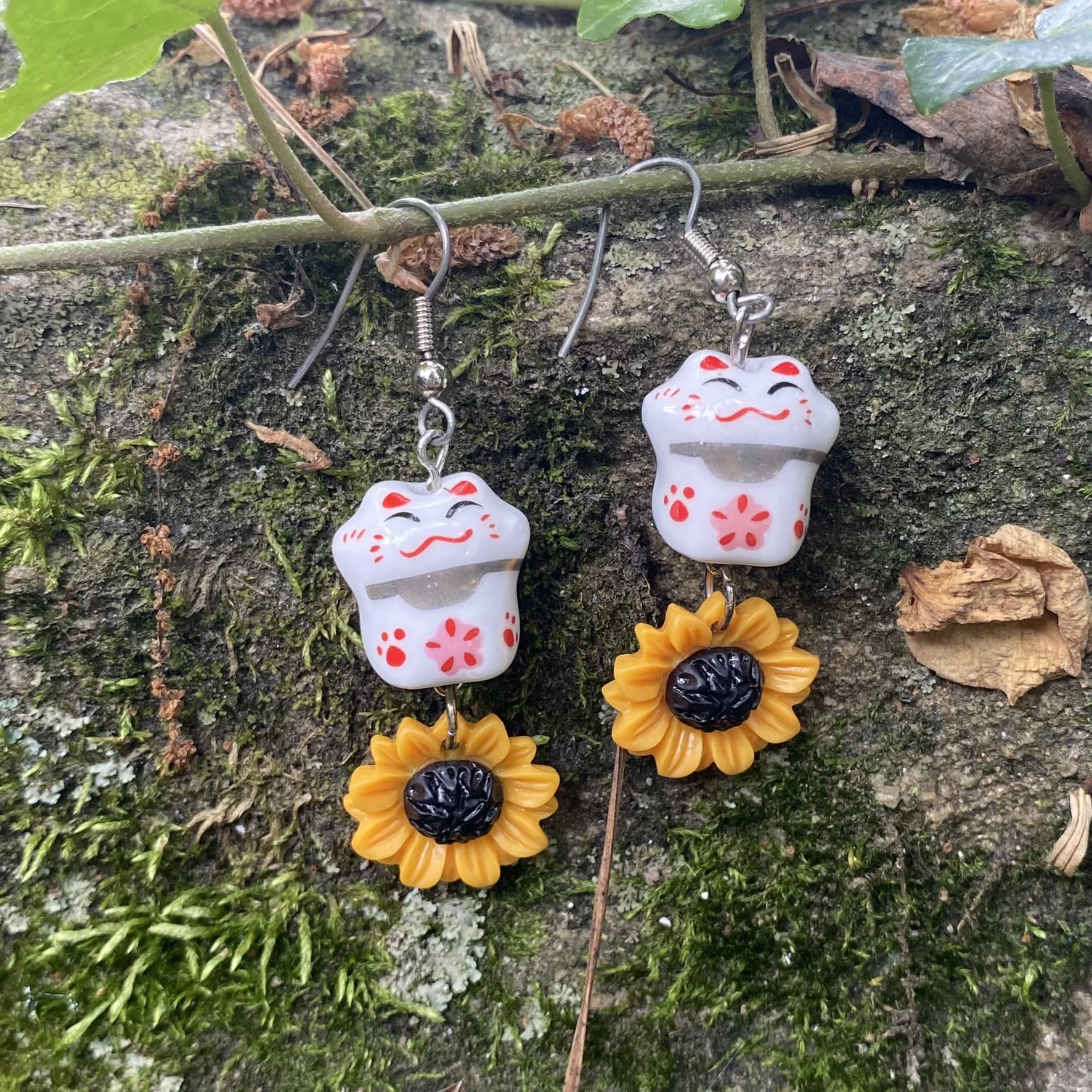 China Cat Sunflower Handmade Earrings