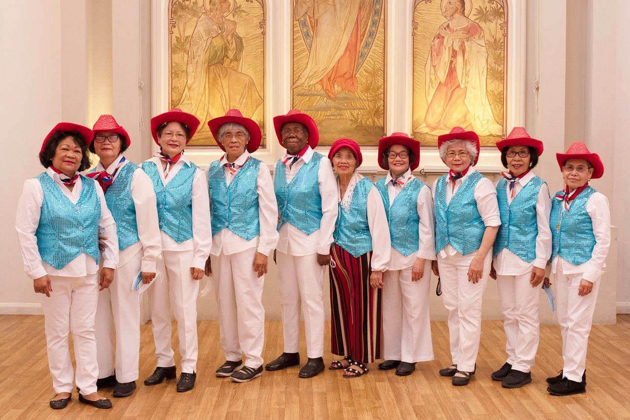 Pina and her Dancing Troupe — project by Natasha Durlacher