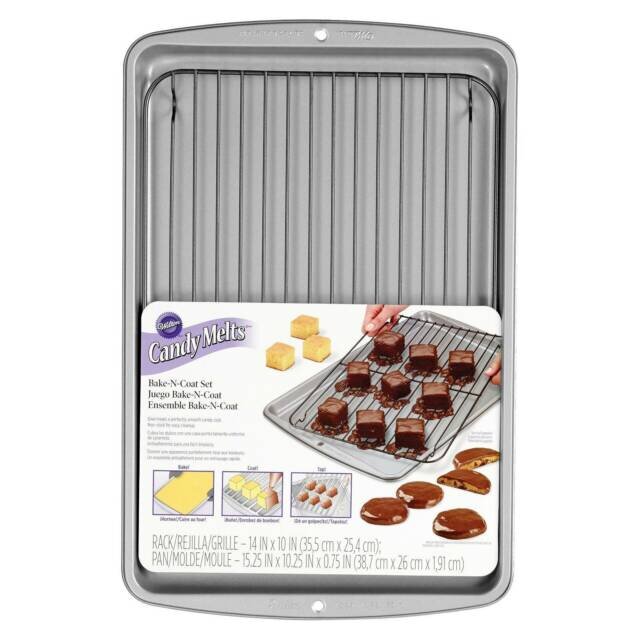 Wilton 2105-5038 Giant DIMENSIONS LARGE CUPCAKE PAN