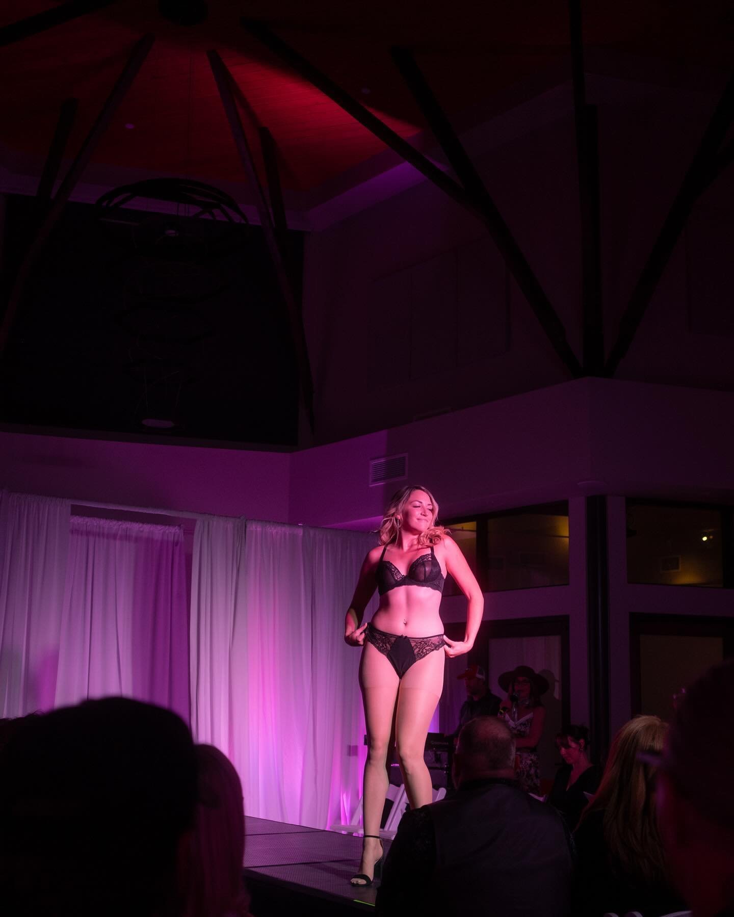 I had the immense honor of shooting the second annual @prettymomentslingerie Fashion Show a few weeks ago at the @hanaicenter 🙌 it was such a fun, positive, joyous event with so many amazing folks all to benefit the local cancer center! 

If y&rsquo