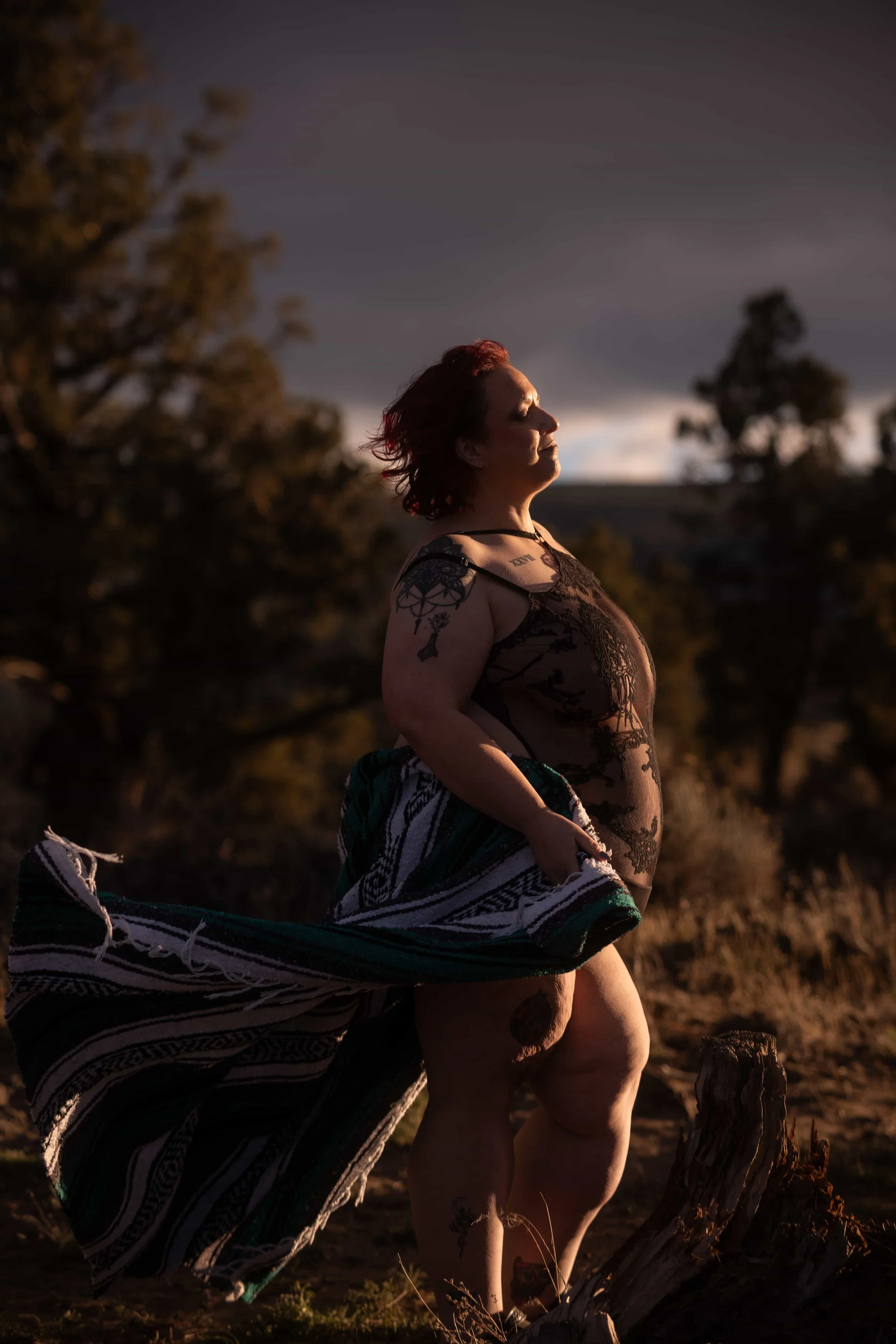 bend-oregon-boudoir-photographer-caleb-takes-photos-central-oregon-109.jpg