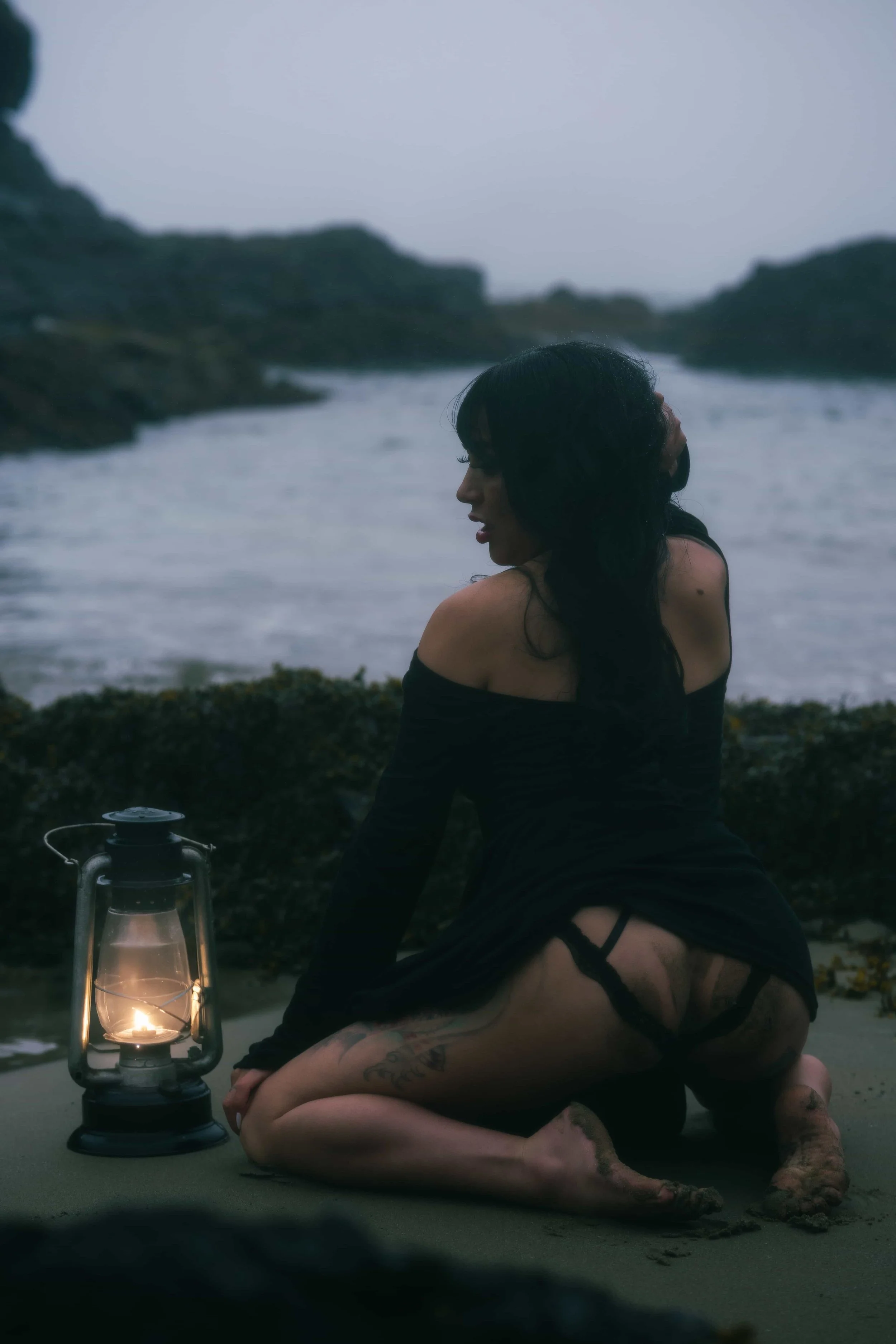 bend-oregon-boudoir-photographer-caleb-takes-photos-central-oregon-113.jpeg
