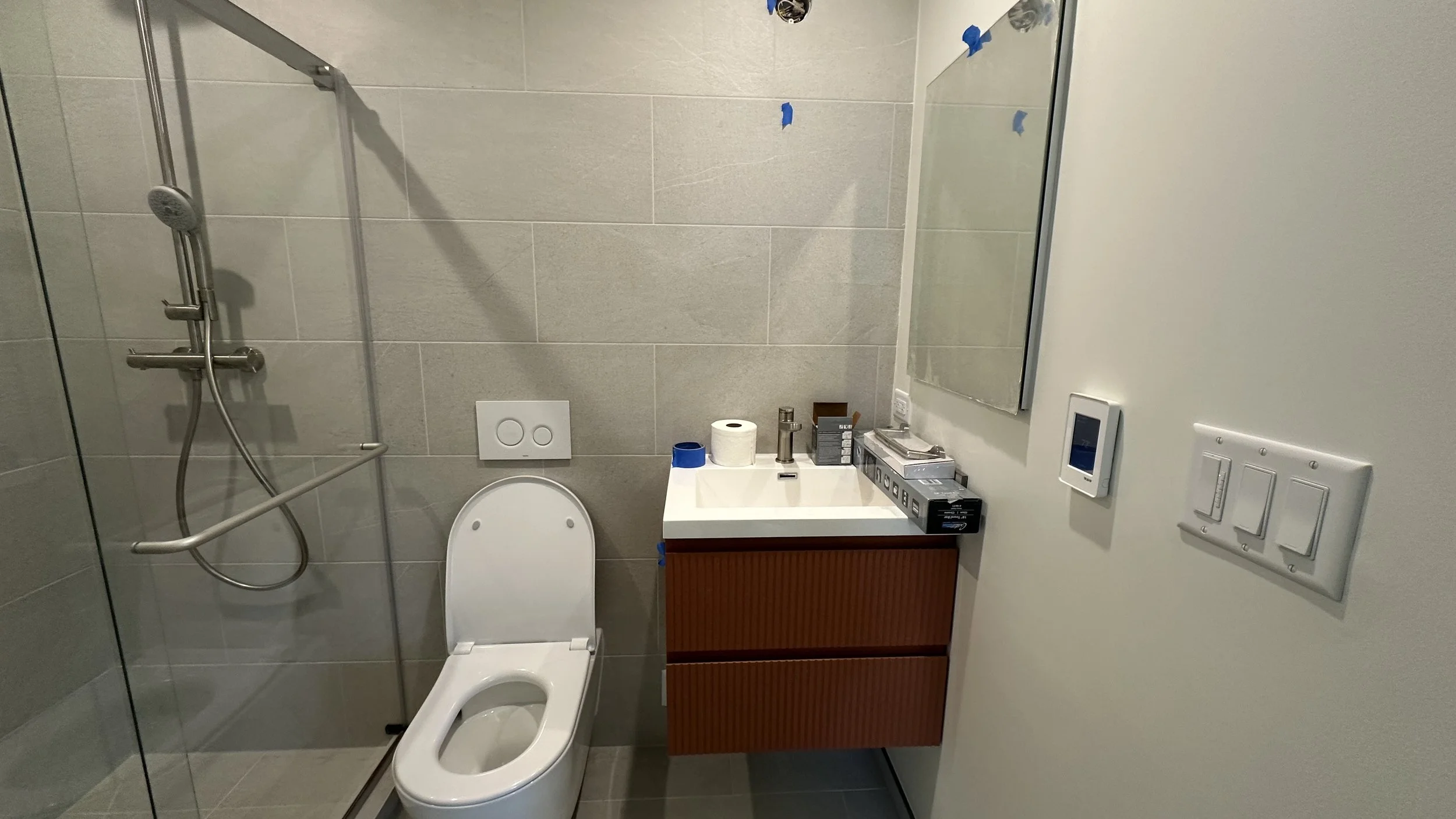 Seattle Bathroom Remodel Magic: Floating Fixtures That Defy Gravity (and Dated Designs!)