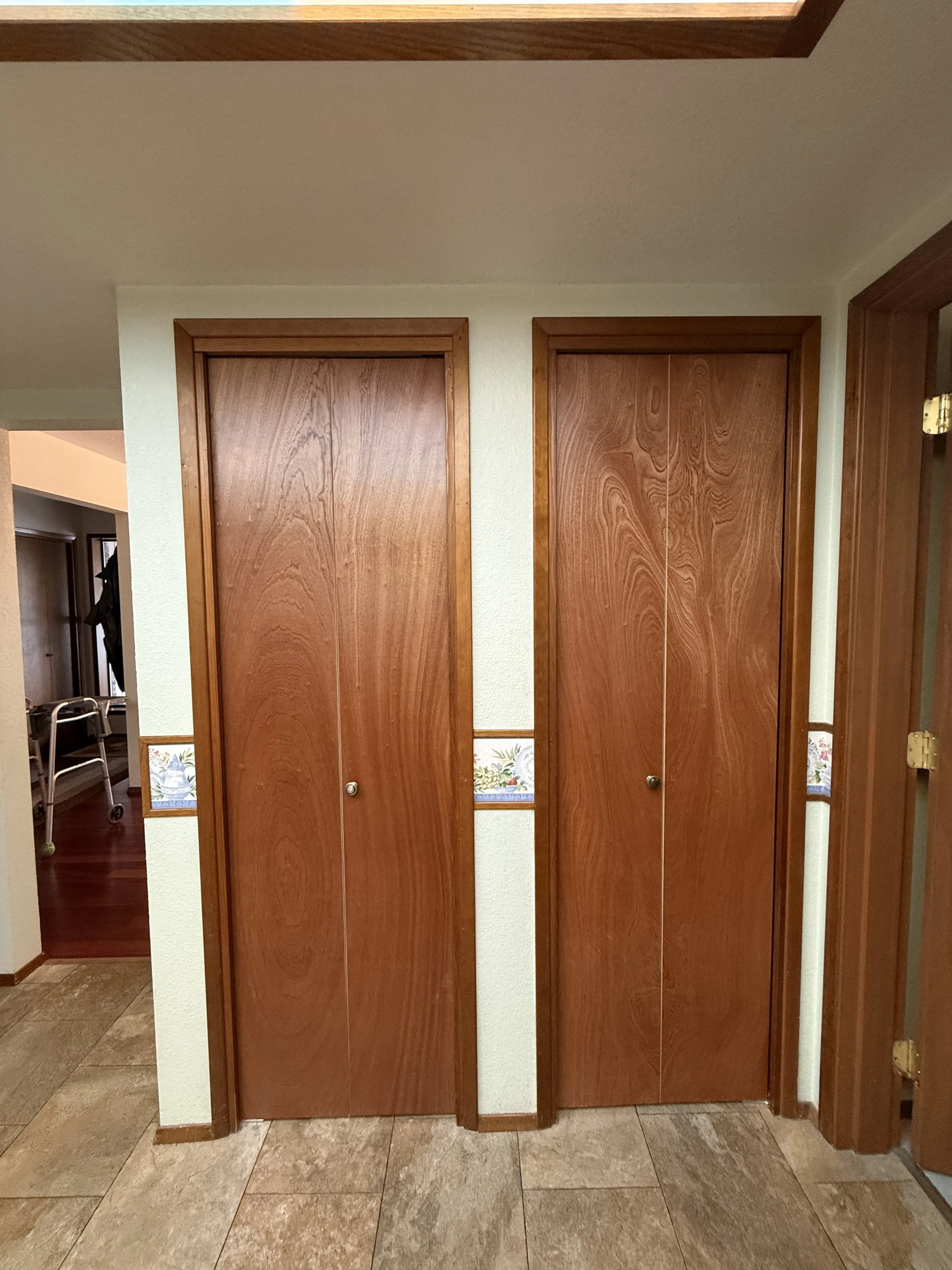 Seattle Handyman Services – Classic Screen Door Ready for an Upgrade