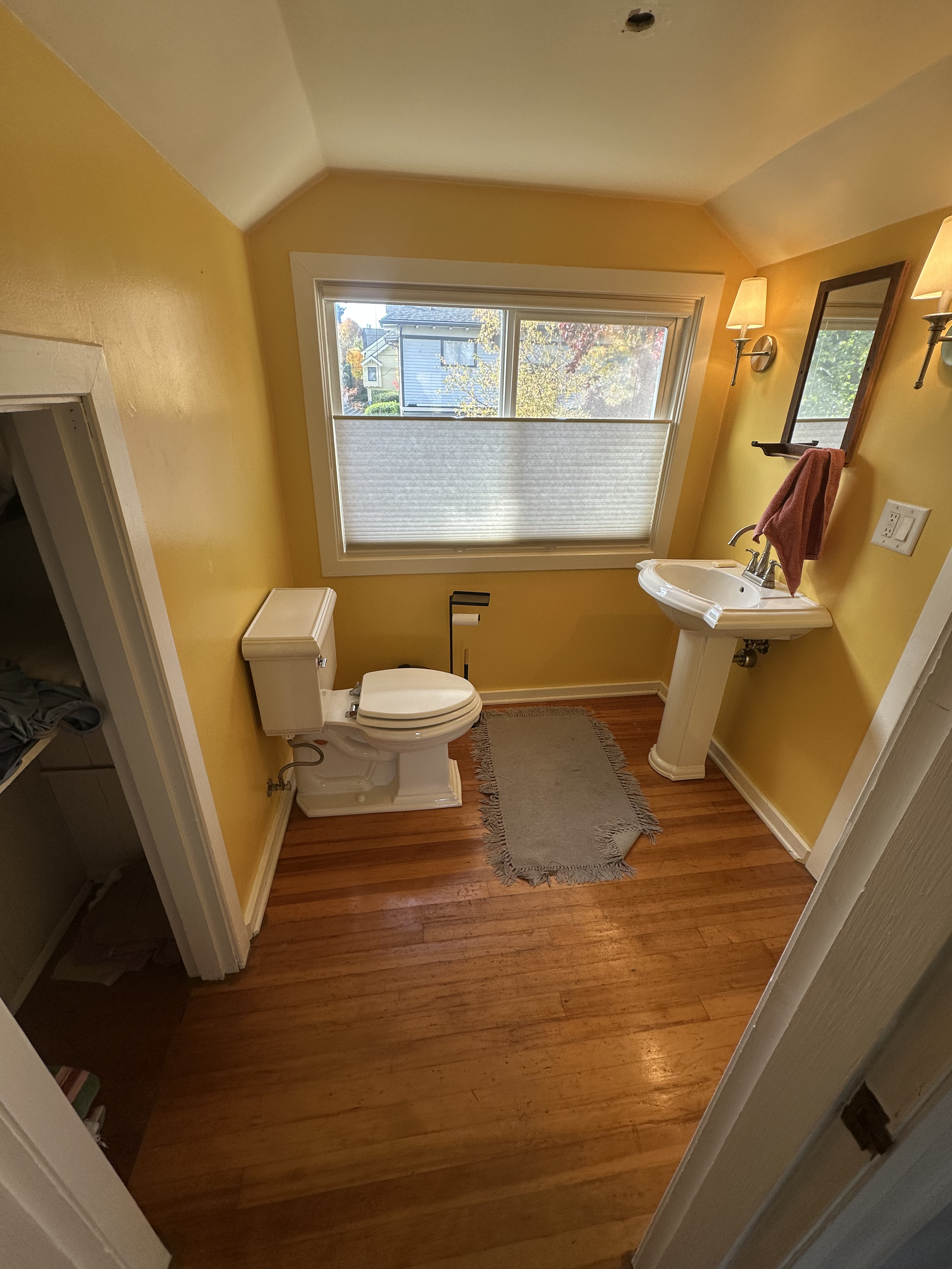 eattle-small-bathroom-before-two-piece.jpg