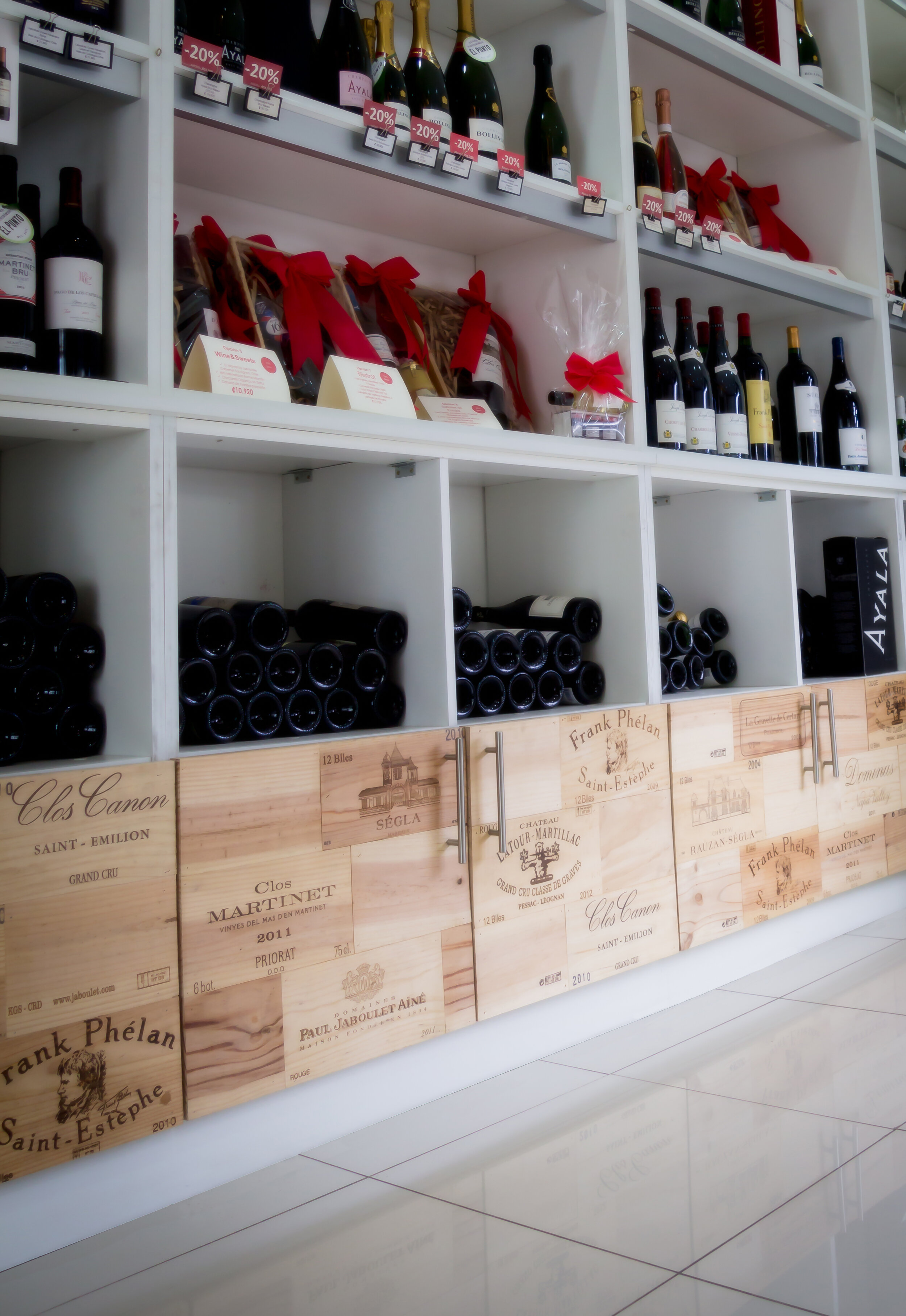 Vinos3258ret.jpg
