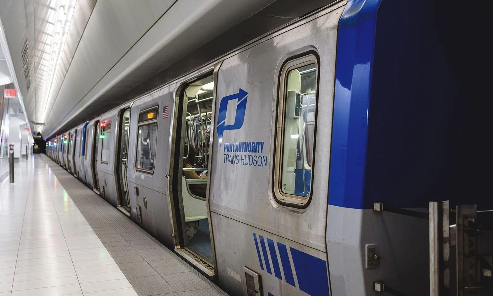 PATH WTC Weekend Service Reopens for December