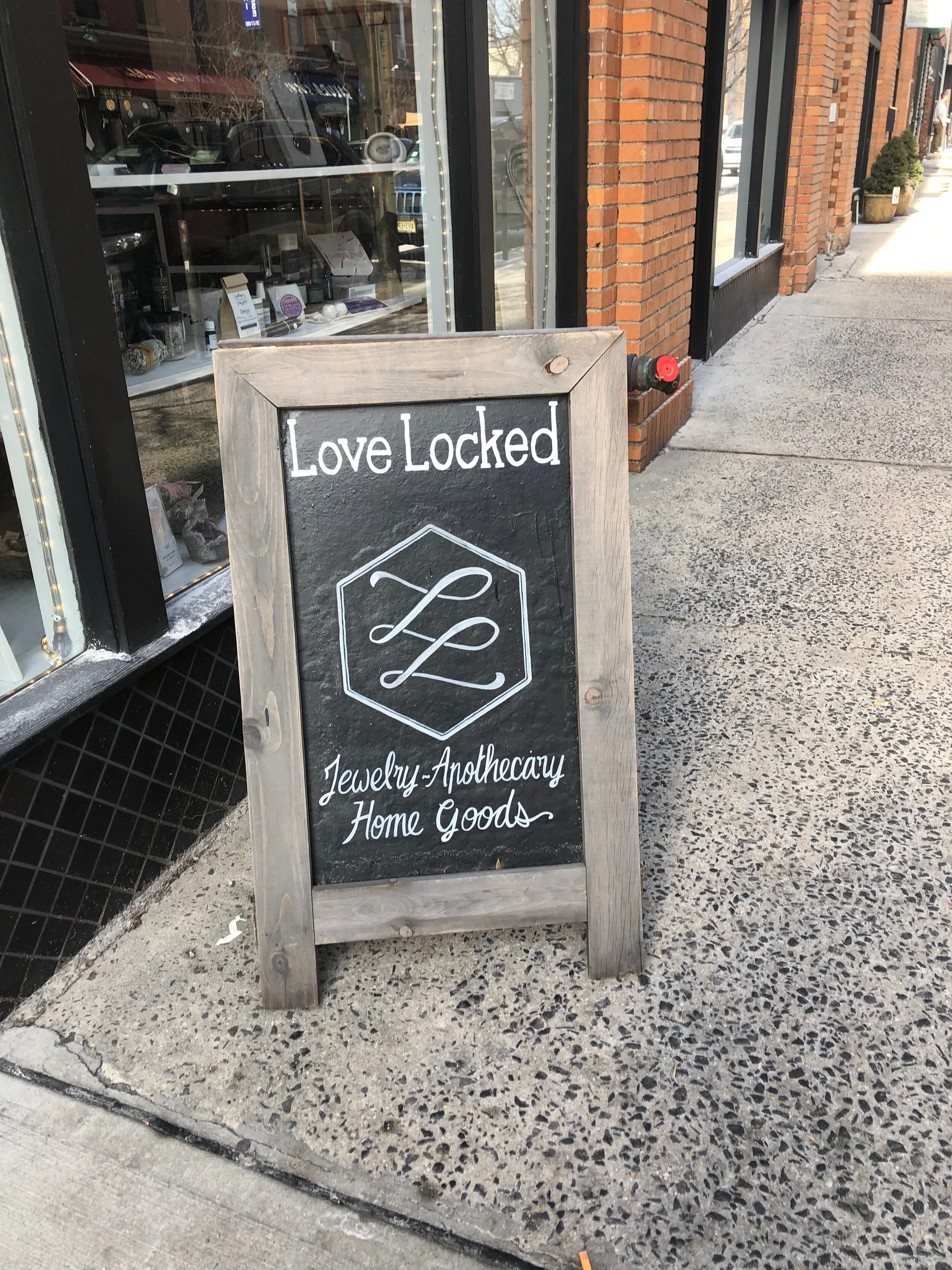 Lock Down Your Valentine’s Day Shopping at Lovelocked