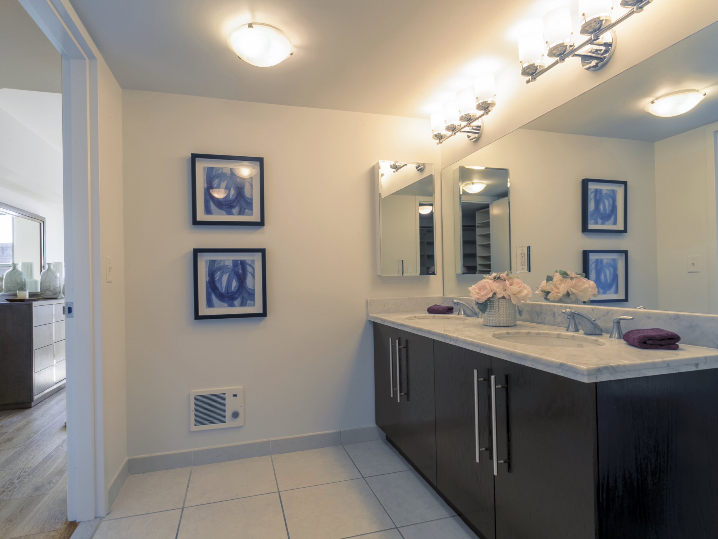 Bathroom 1.jpeg