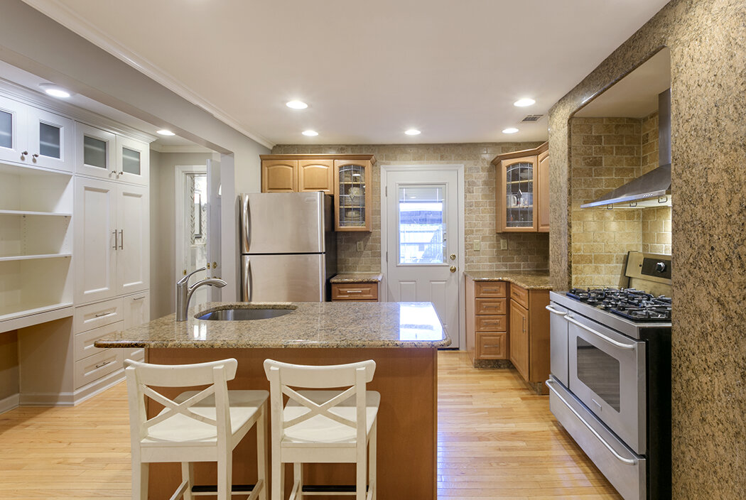 Kitchen 1.jpeg