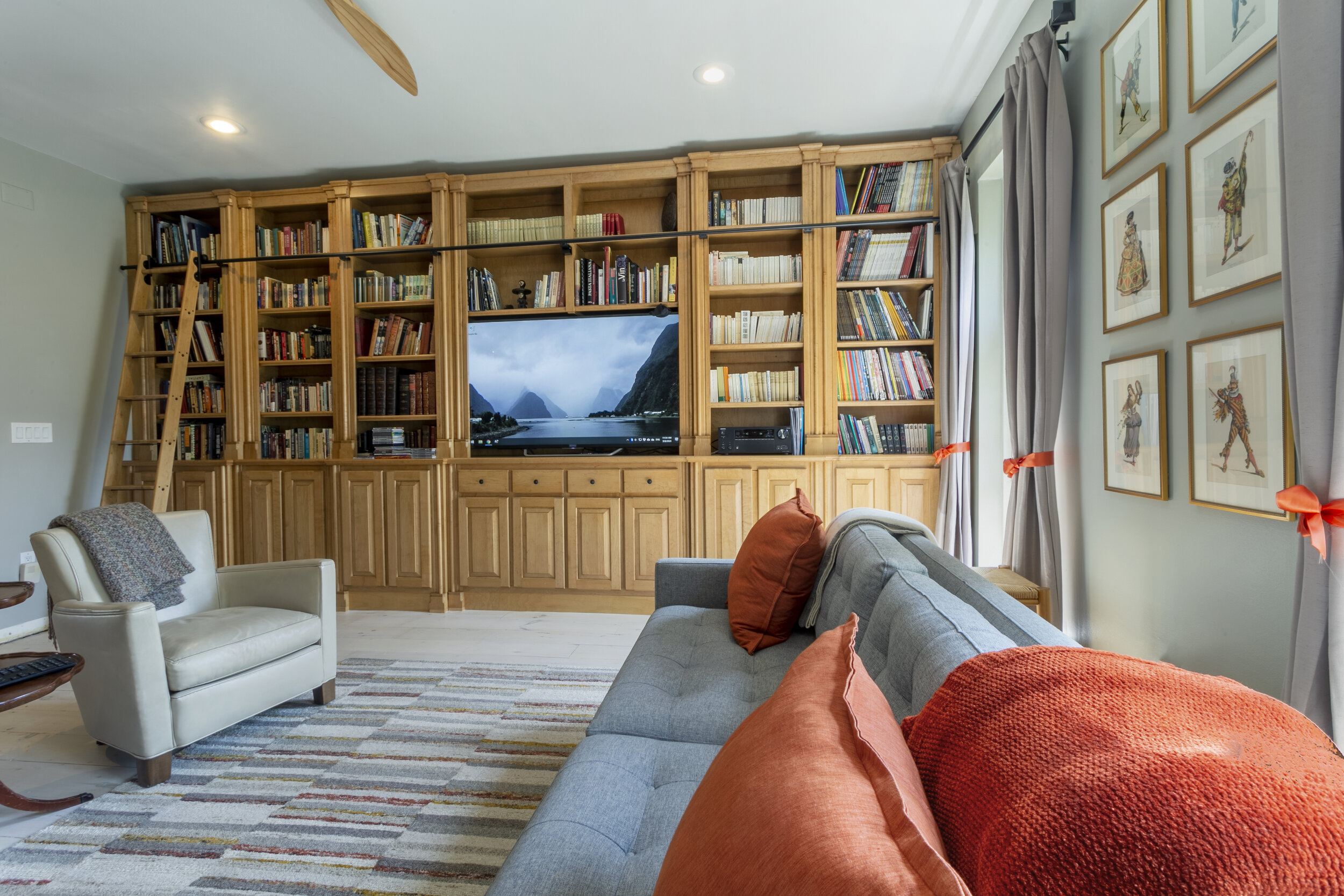 Living room 4.jpeg