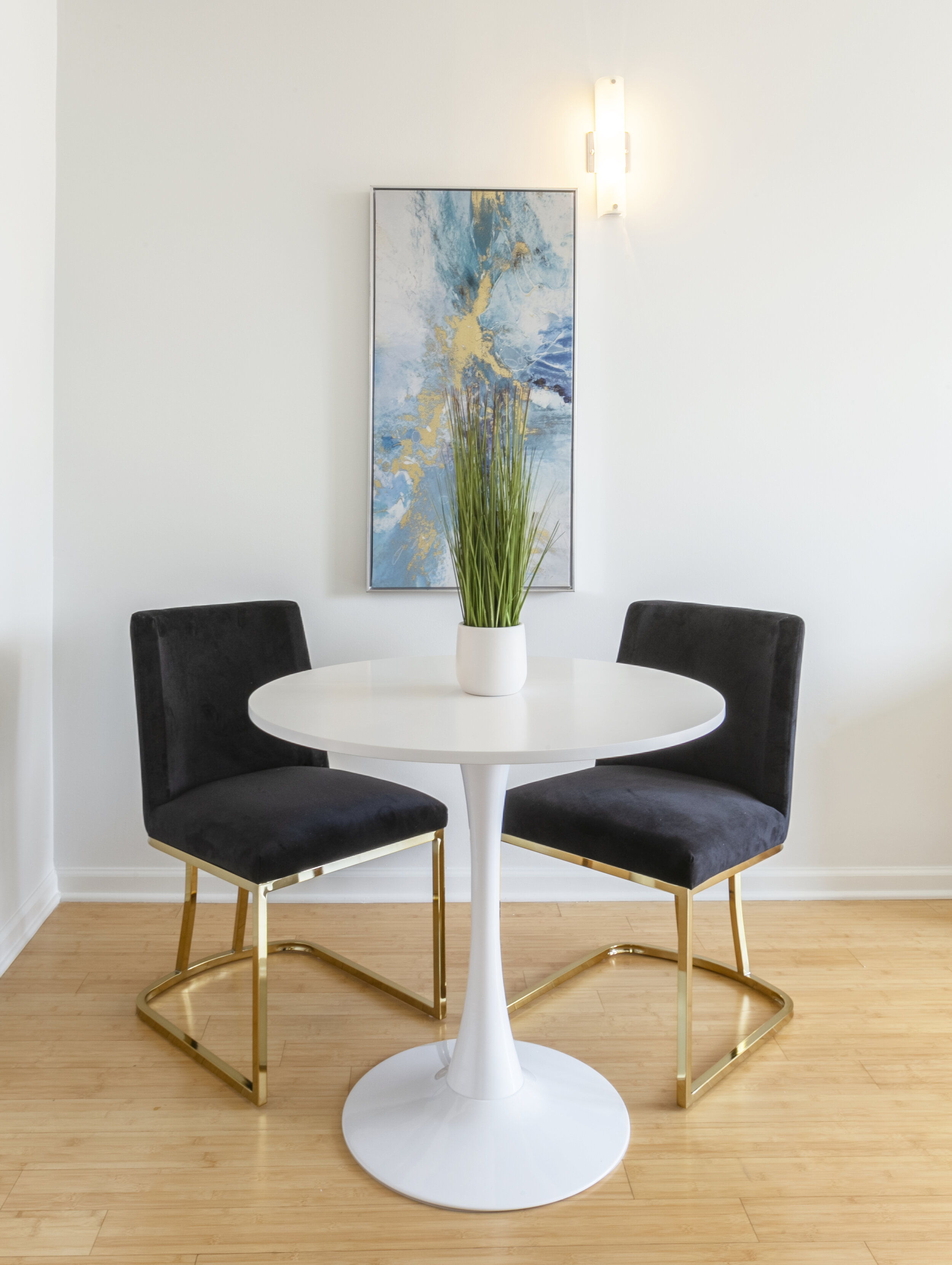 Dining room 2.jpeg