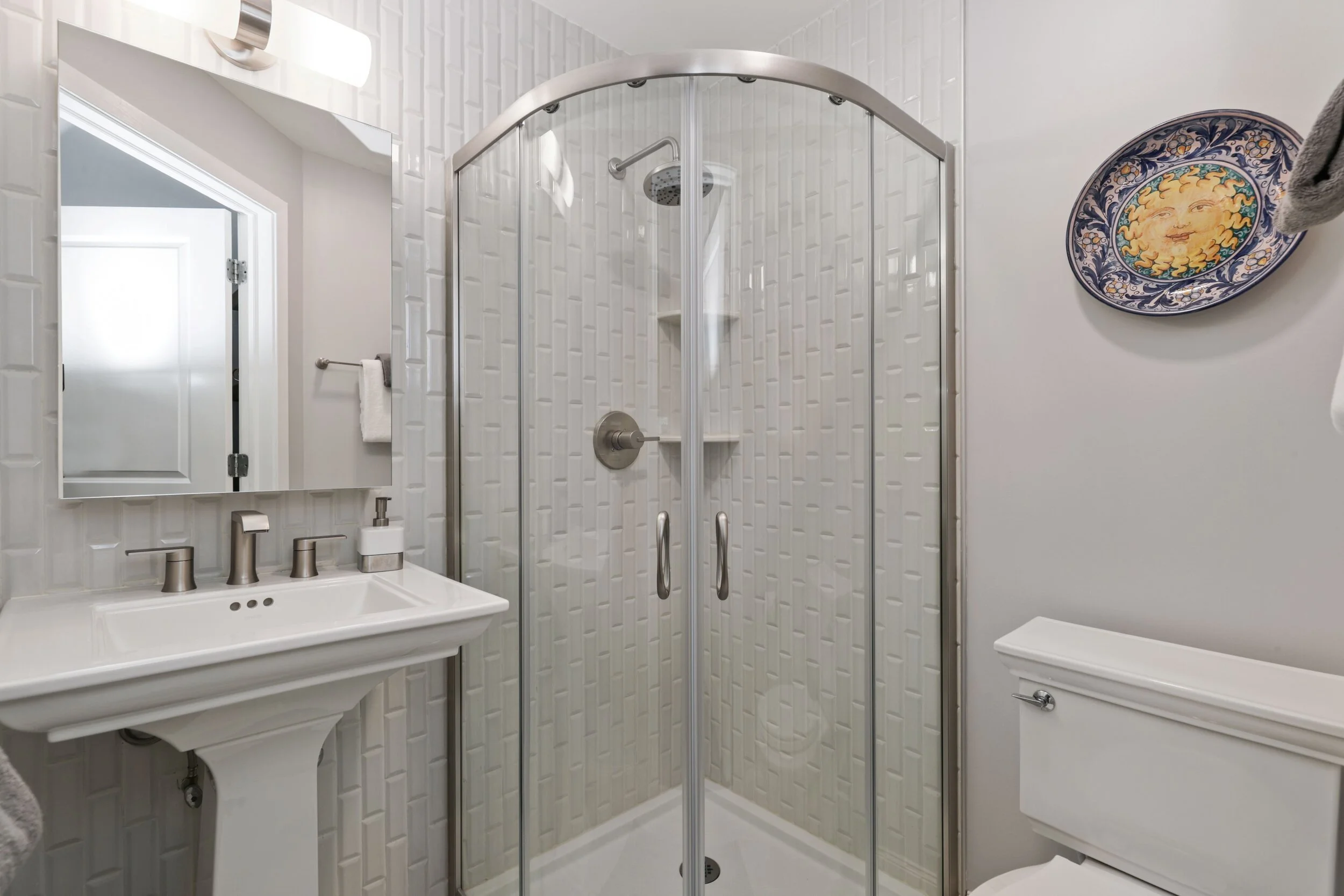 Bathroom 3.jpg