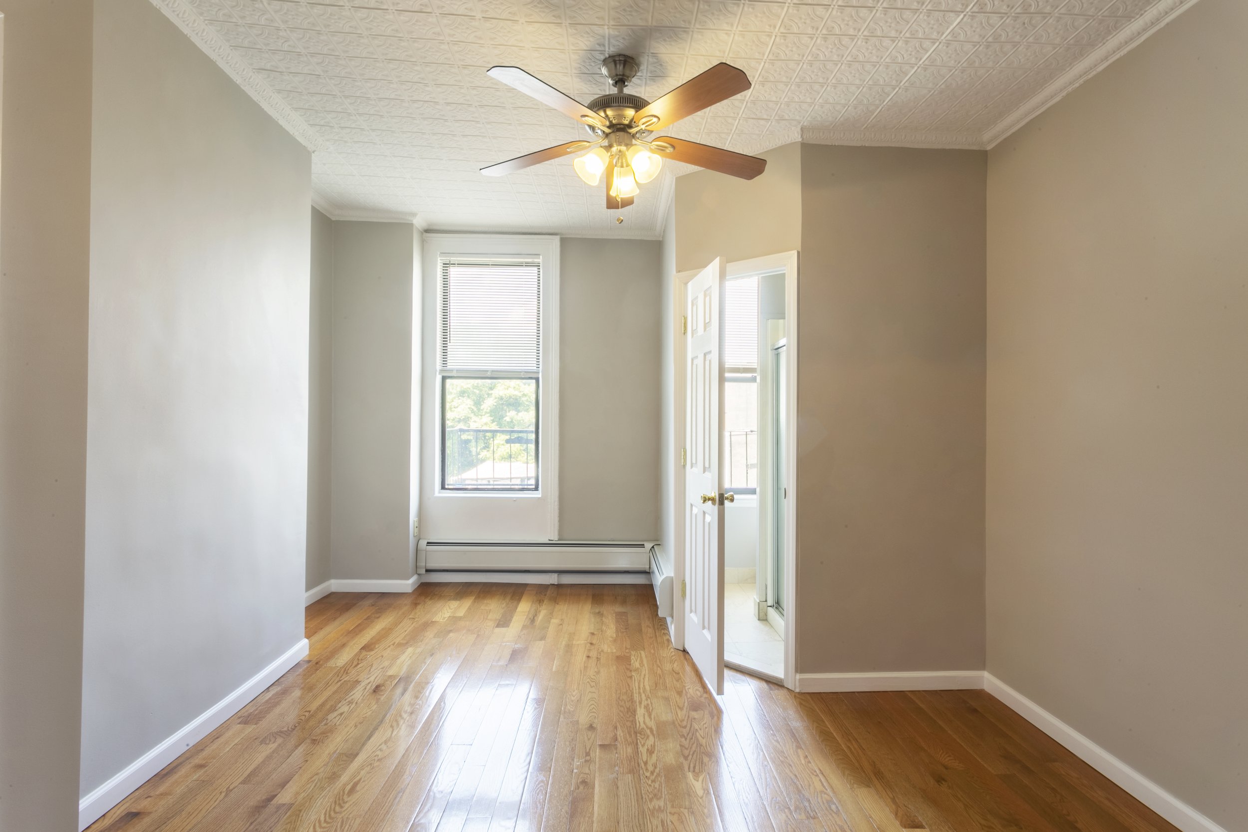 Living Room 1.jpeg