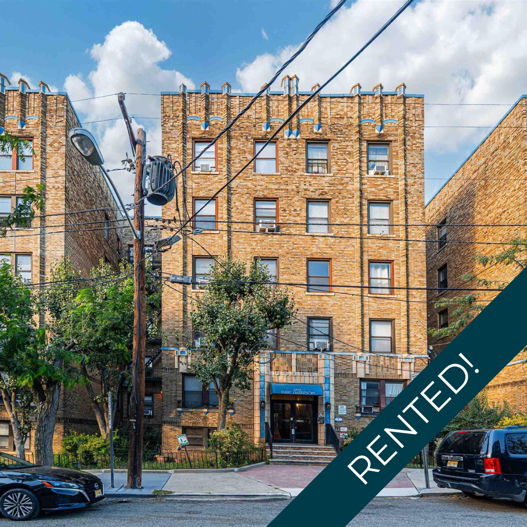 270 Harrison Ave. #207