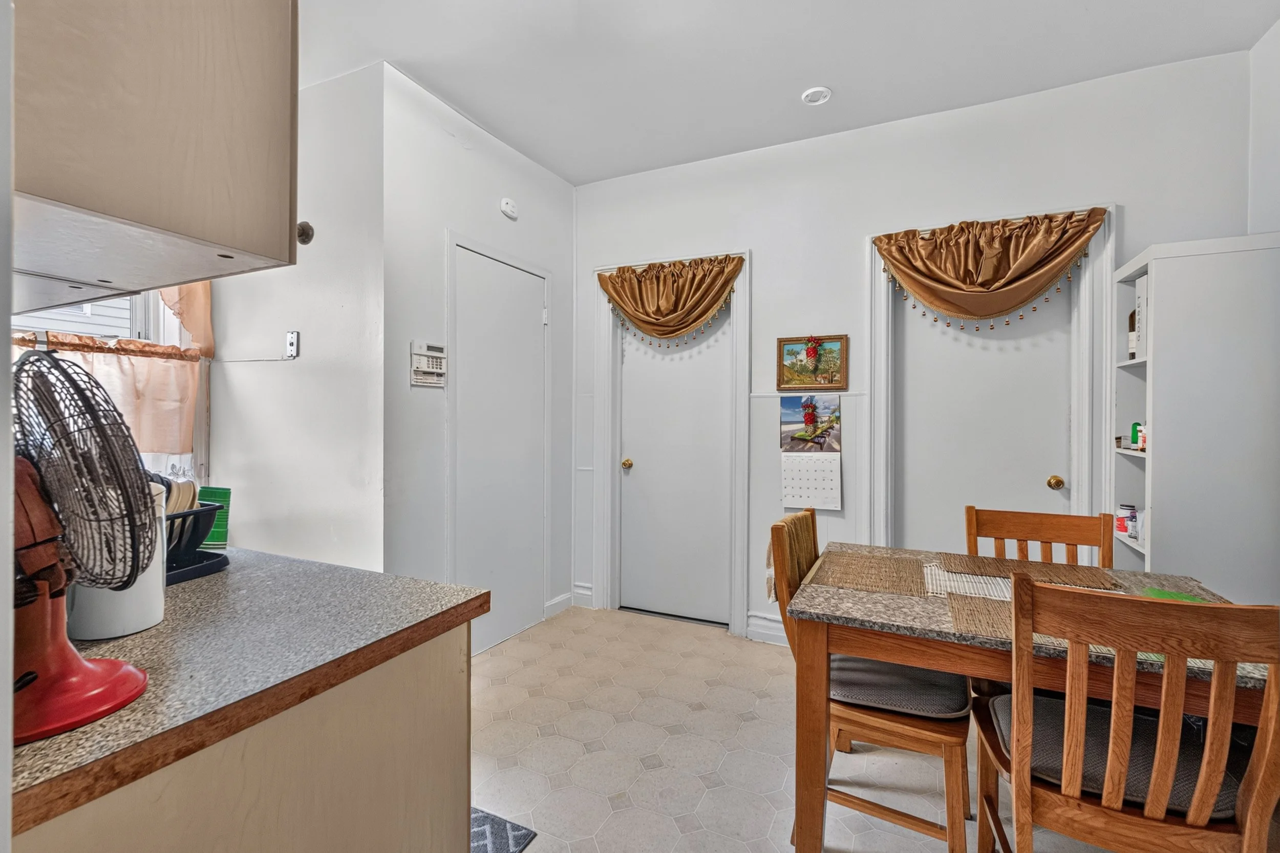 17_unit2l-187pinestreet.jpg