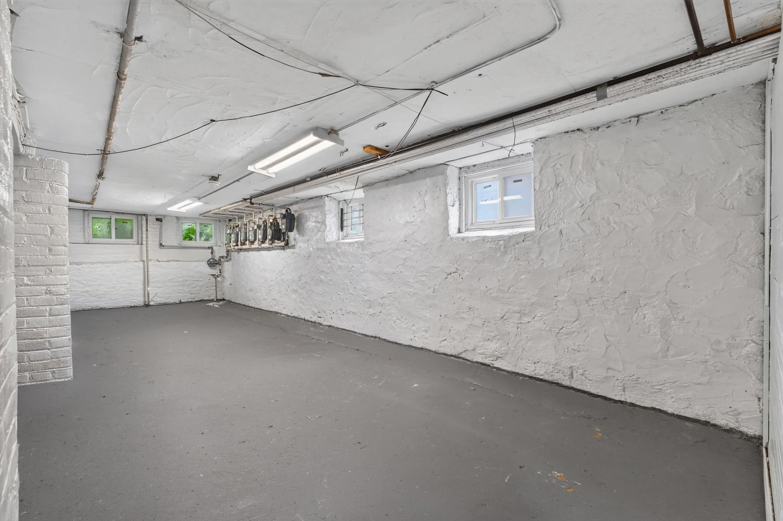 33_basement-187pinestreet.jpg