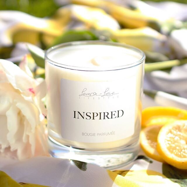 𝐒𝐮𝐫𝐩𝐫𝐢𝐬𝐞 🤩⠀
⠀
Summer is here, and so is our Limited Edition Candle, Inspired! ⠀
⠀
𝒲𝒾𝓉𝒽 𝓃𝑜𝓉𝑒𝓈 𝑜𝒻:⠀
Lemongrass⠀
Lemon &amp; Orange Tea⠀
Freesia ⠀
⠀
Our candle was created to 𝑅𝑒𝒾𝓃𝓋𝒾𝑔𝑜𝓇𝒶𝓉𝑒 your spirit, 𝒜𝓌𝒶𝓀𝑒𝓃 your mi