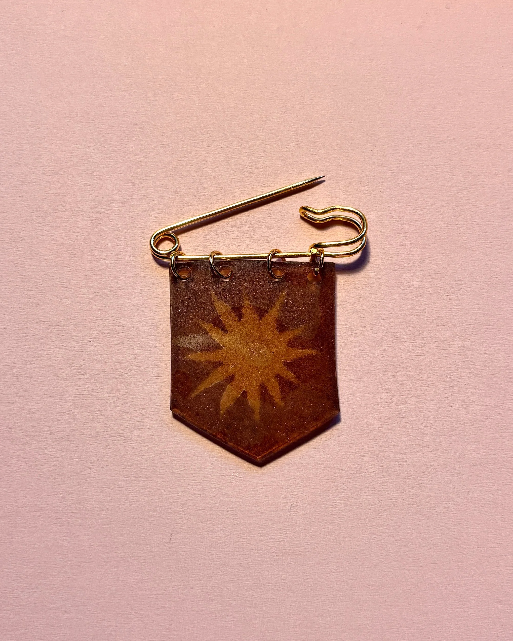 Dark Sun Pin