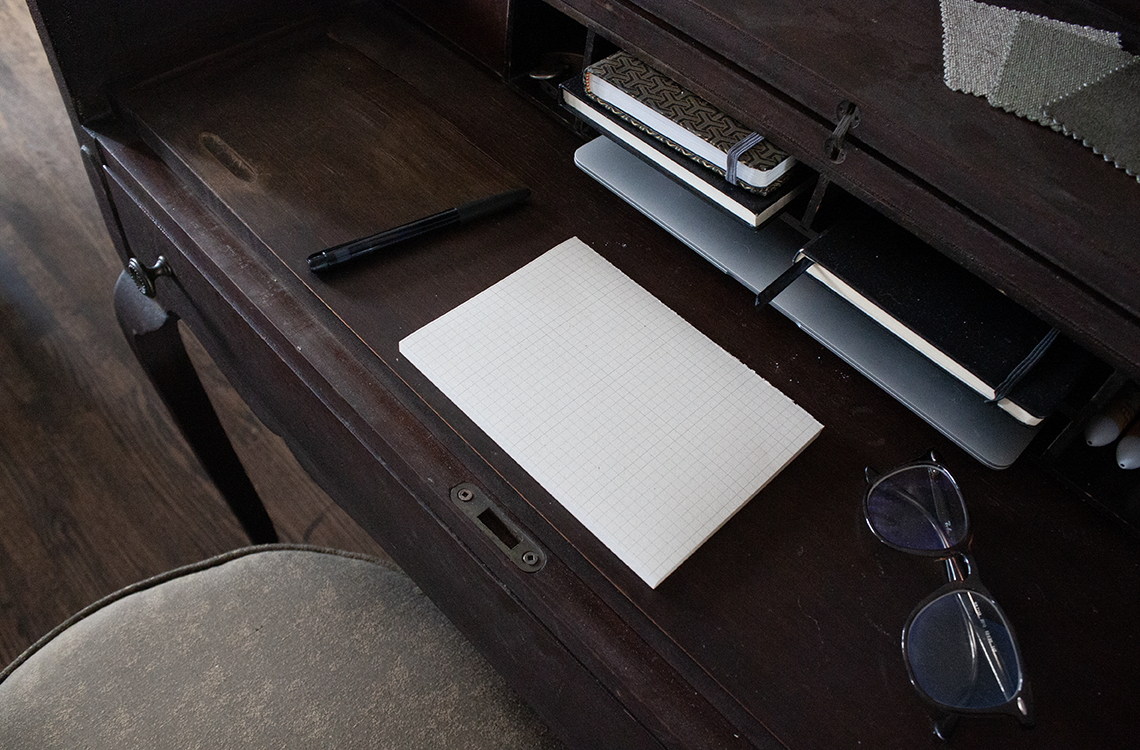 writing-desk-04.png