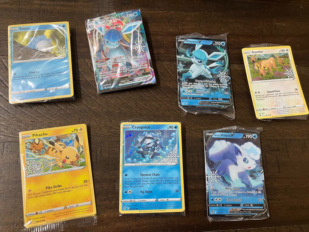 Pokemon Trading Card Game 2022 Holiday Advent Calendar Exclusive Stamped  Promos
