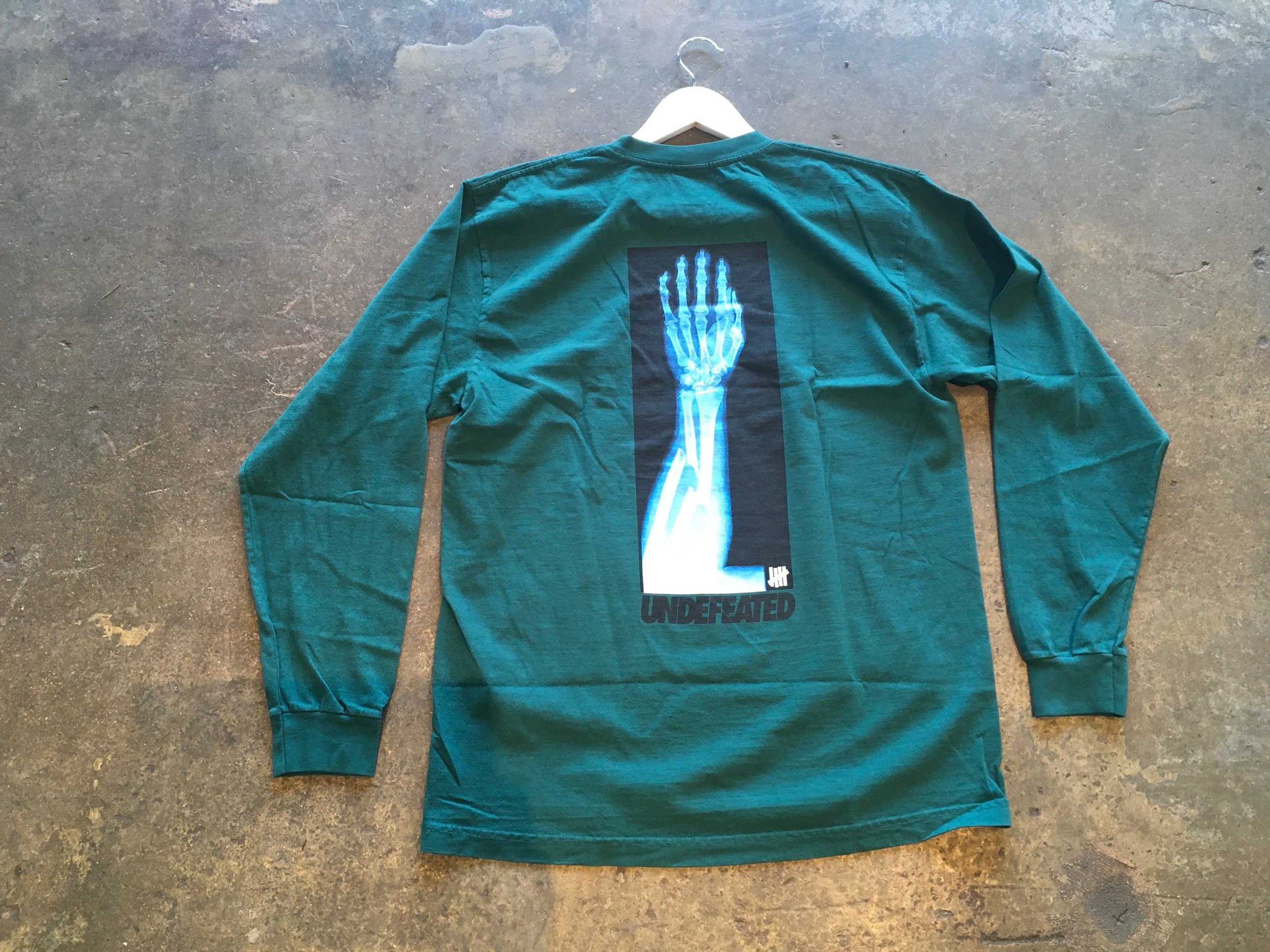 Undefeated long sleeve