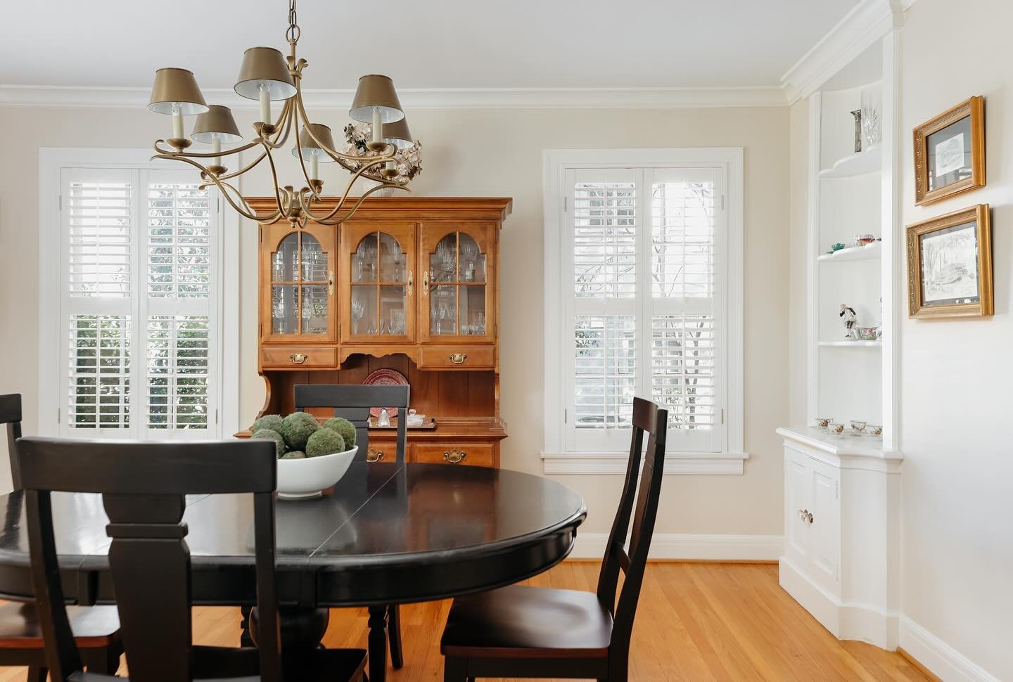 SOLD | Off-market in Tarrytown 

This was an extra special one! It was such a pleasure getting to help my good friend&rsquo;s family sell their treasured Tarrytown home.❤️ Excited for their next chapter and so happy for the new owners!