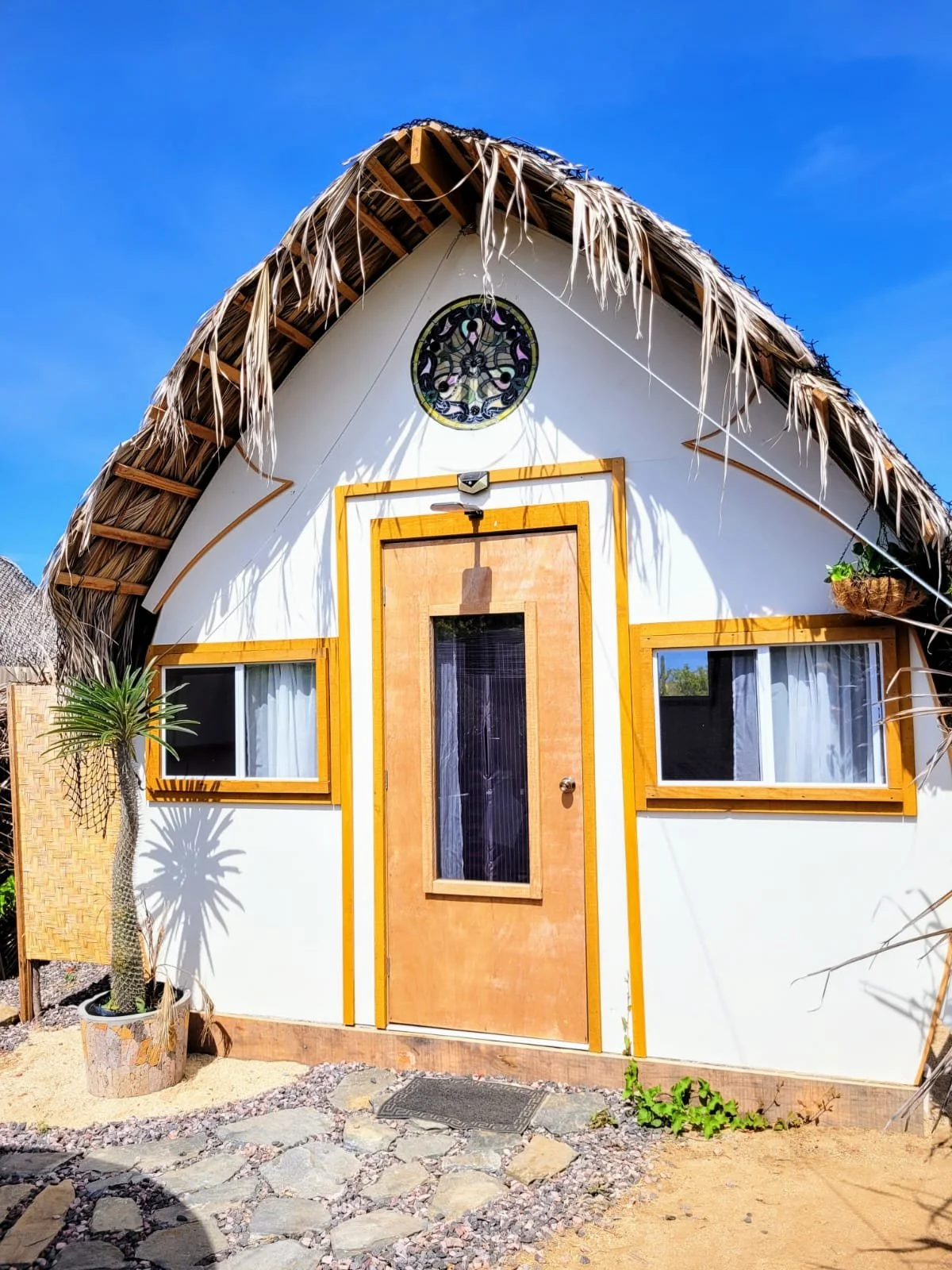 hobbit hut 4.JPG