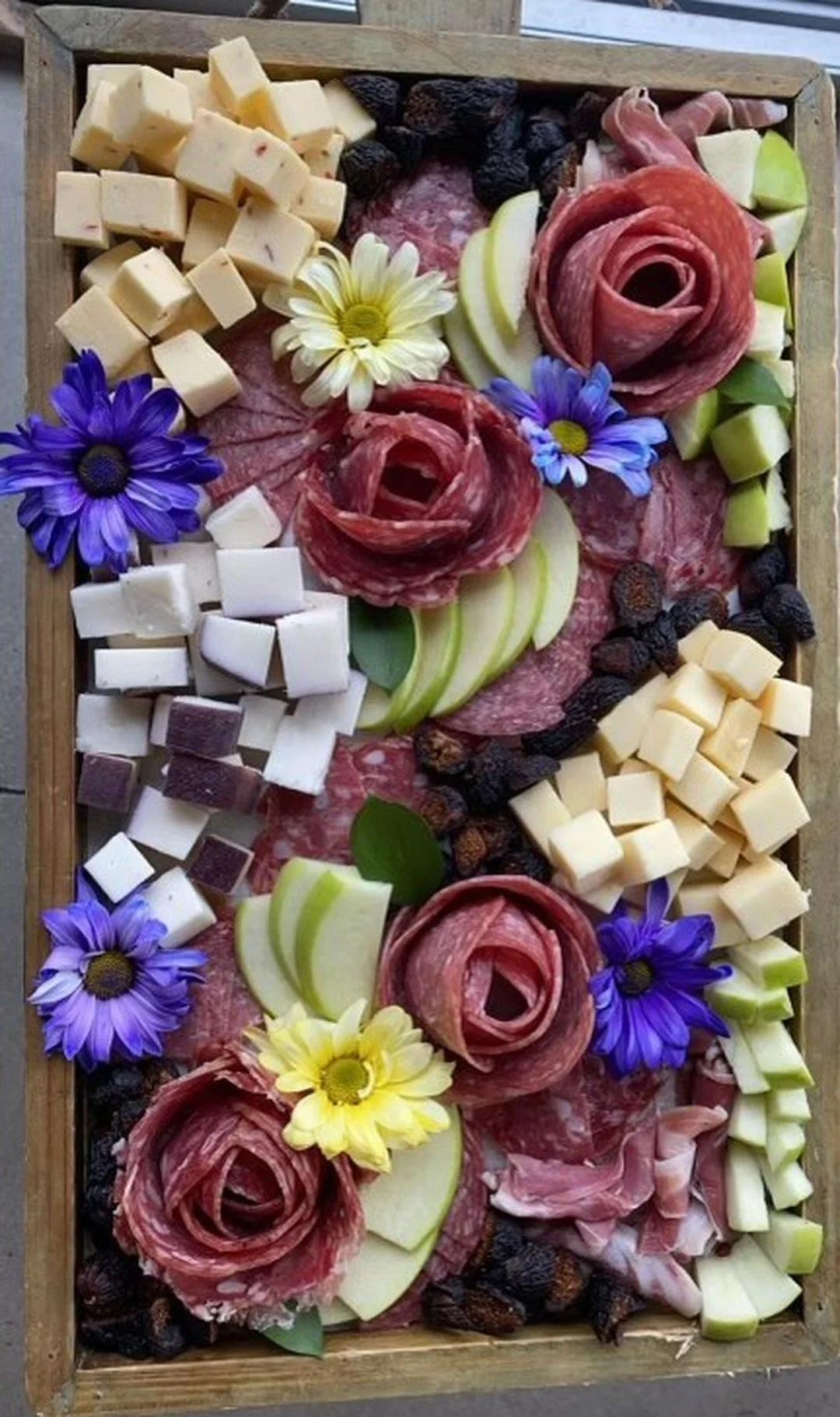 Charcuterie done right 🧀🥓

If you&rsquo;re in Golden, Morrison, or Lakewood and want an easy pre-show bite, Launch Espresso Food Spirits - Cafe is a solid restaurant near Red Rocks to start your evening. Pair a board with cocktails, then ease into 