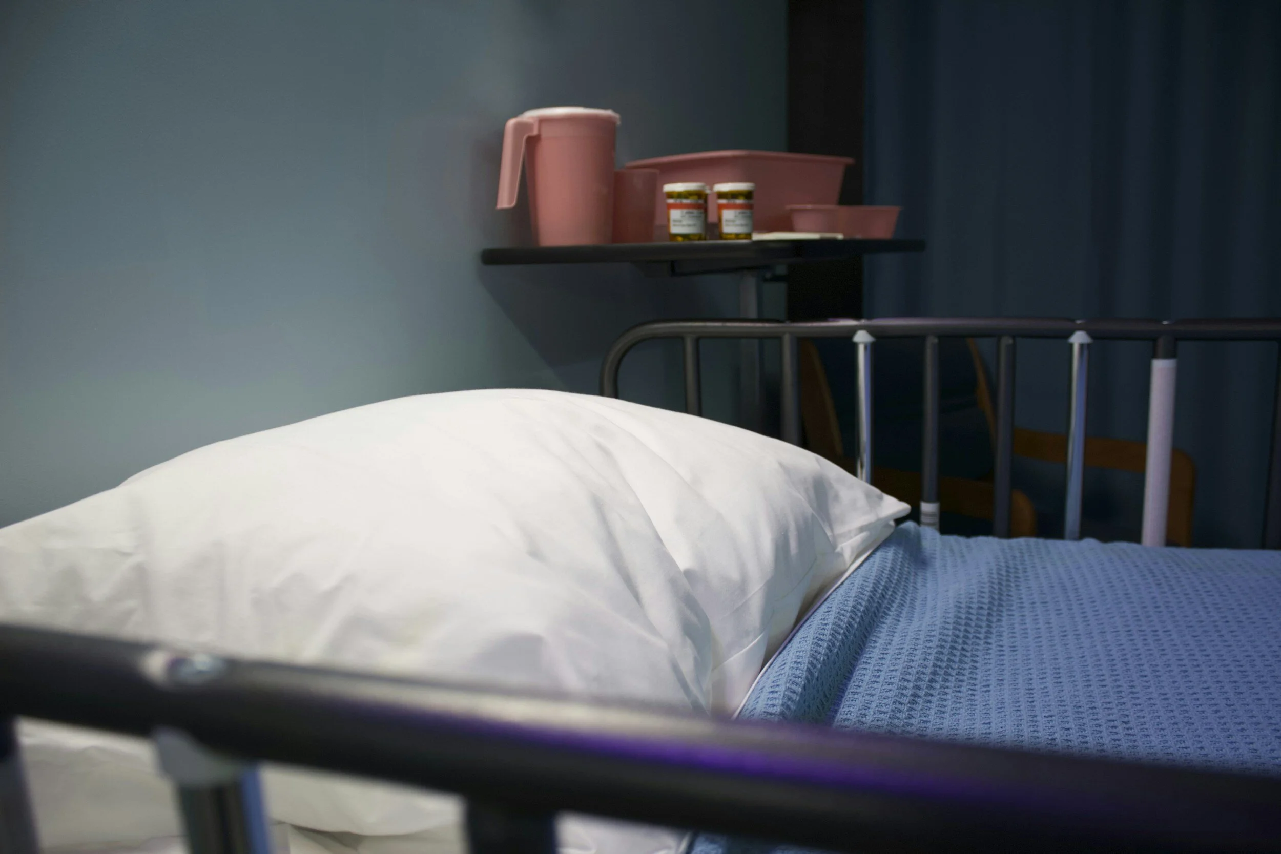 Clinicians Who Practice Primarily in Nursing Homes and the Quality of End-of-Life Care Among Residents