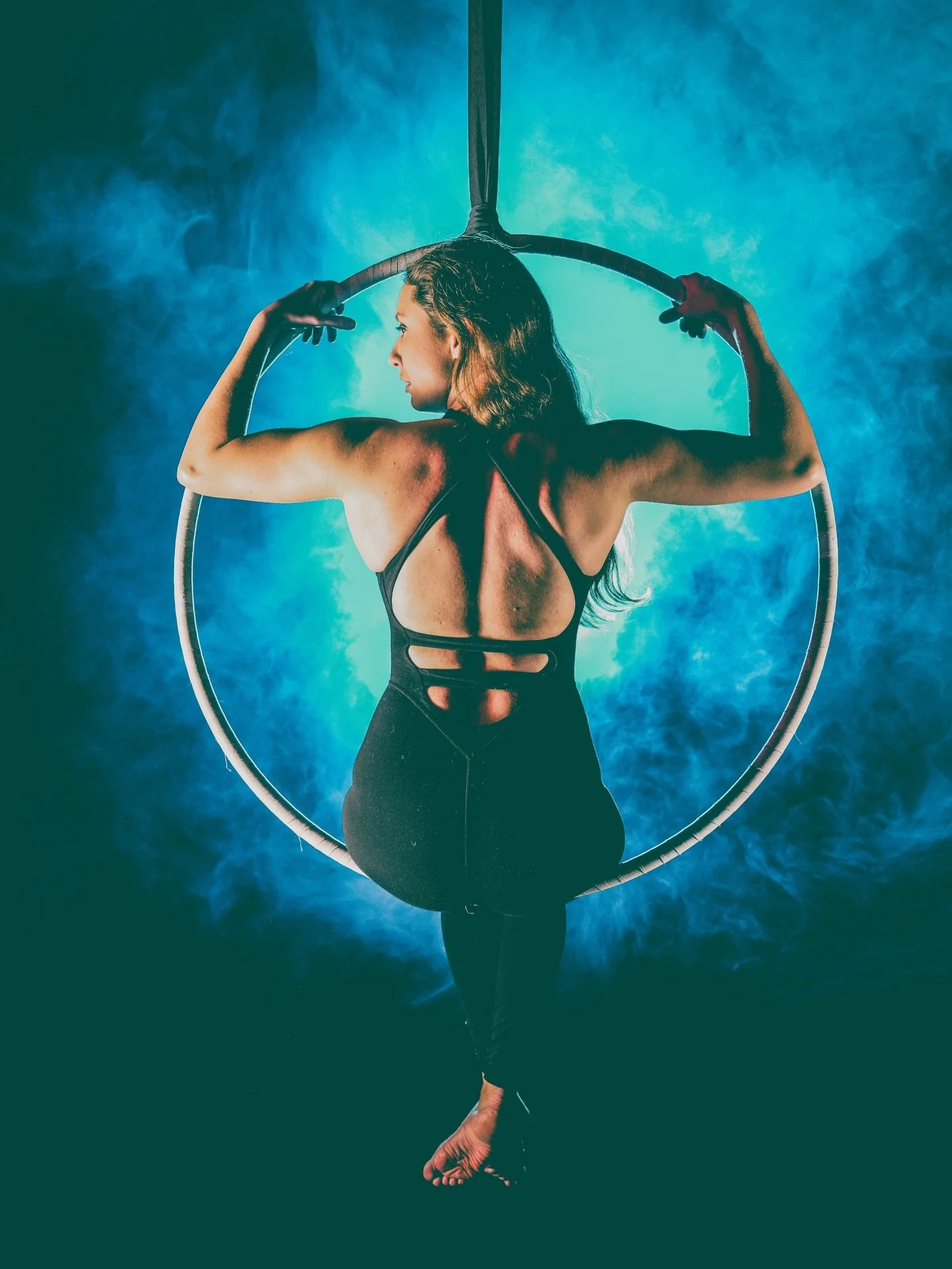 Last weekend some of our adult circus students and instructors took part in a photoshoot! Don&rsquo;t they look fabulous! 

Thank you @lightpressdesign 📸
