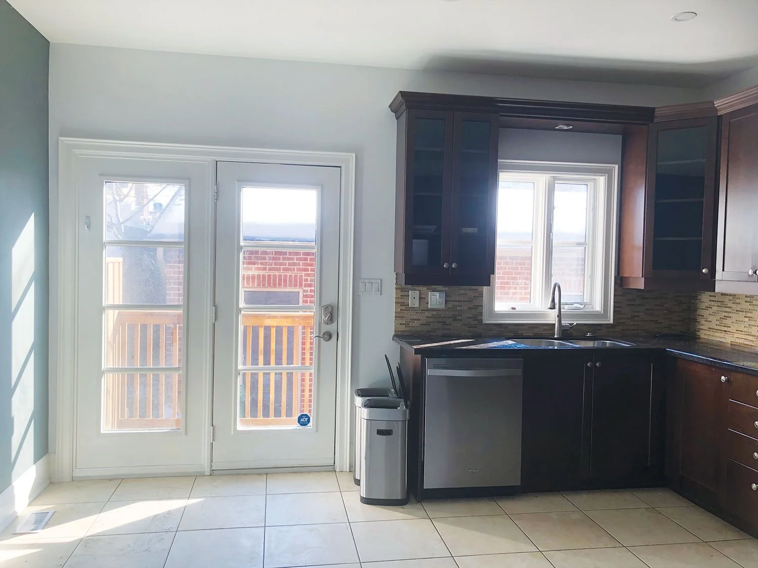 Kitchen_Before_02.jpg