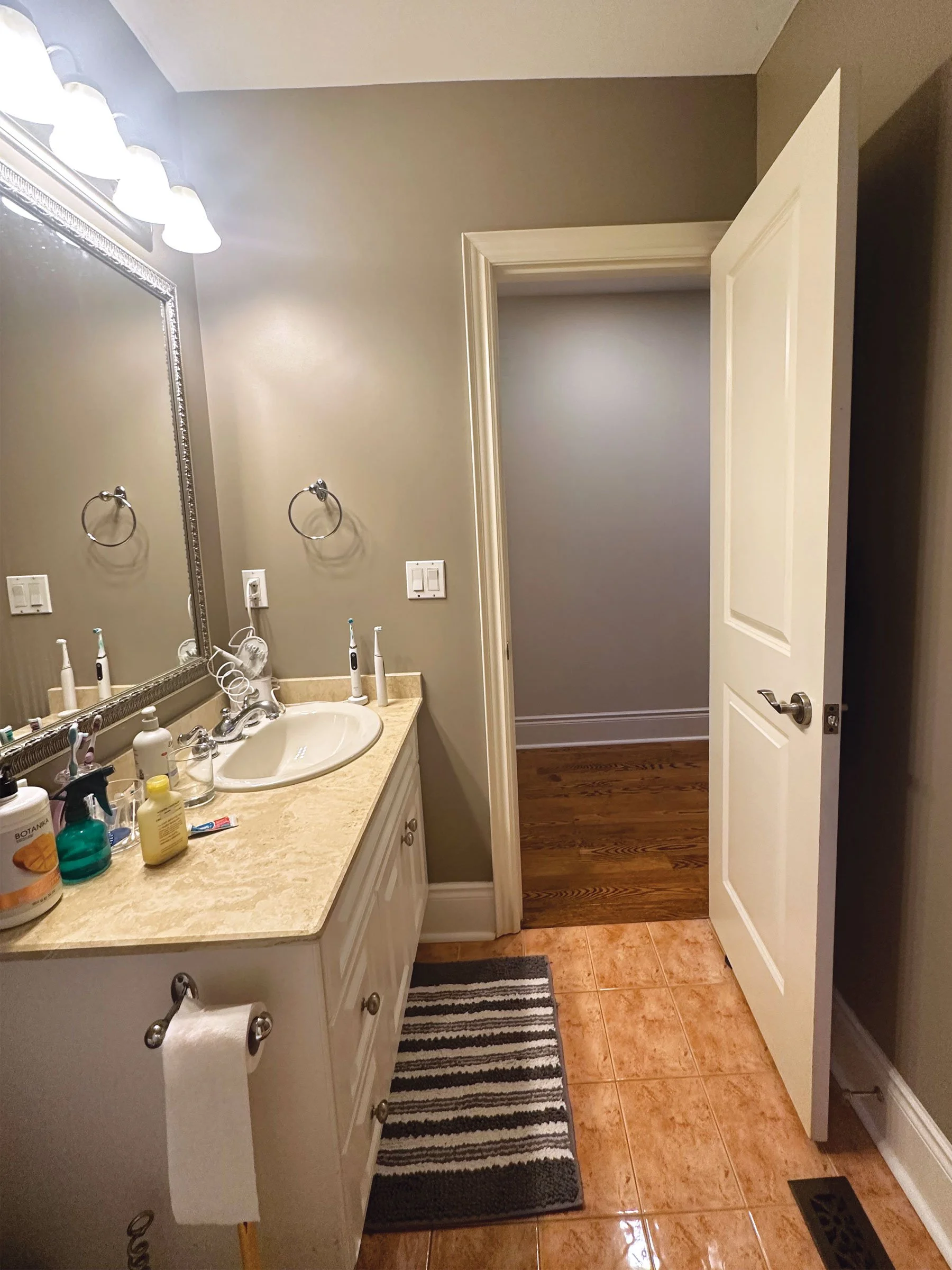 LJ_Kids-Washroom_Before_02.jpg
