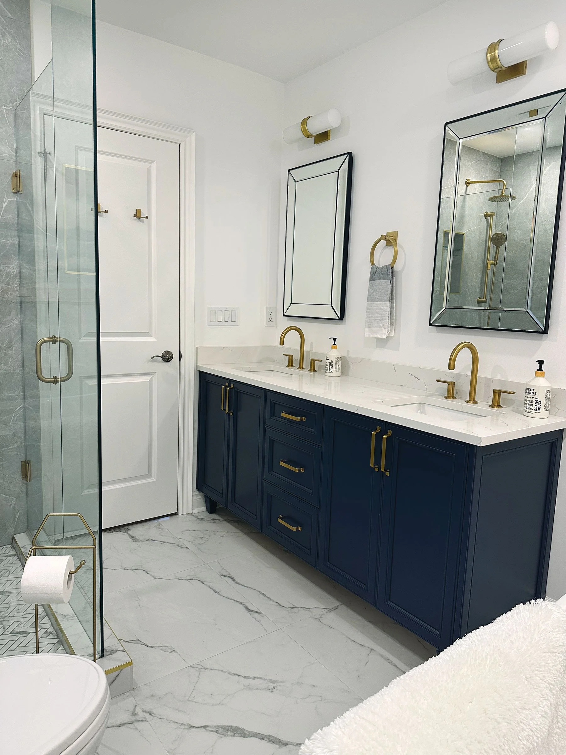 Ensuite Washroom Reno • Design & Decor