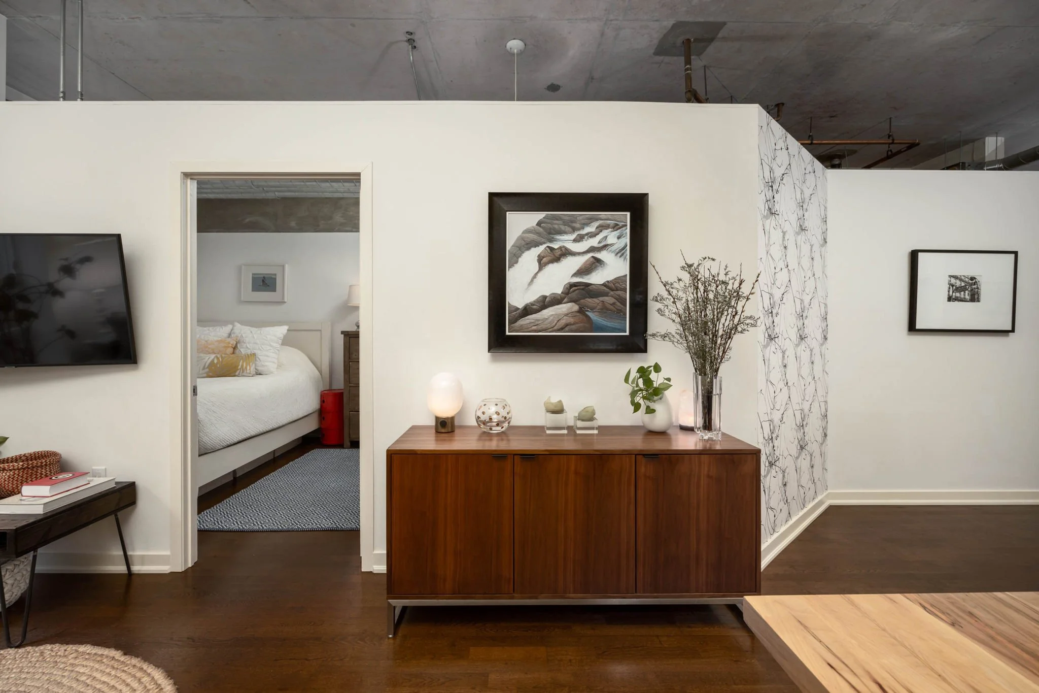10-web-or-mls-304-955-Queen-St-W-010.jpg