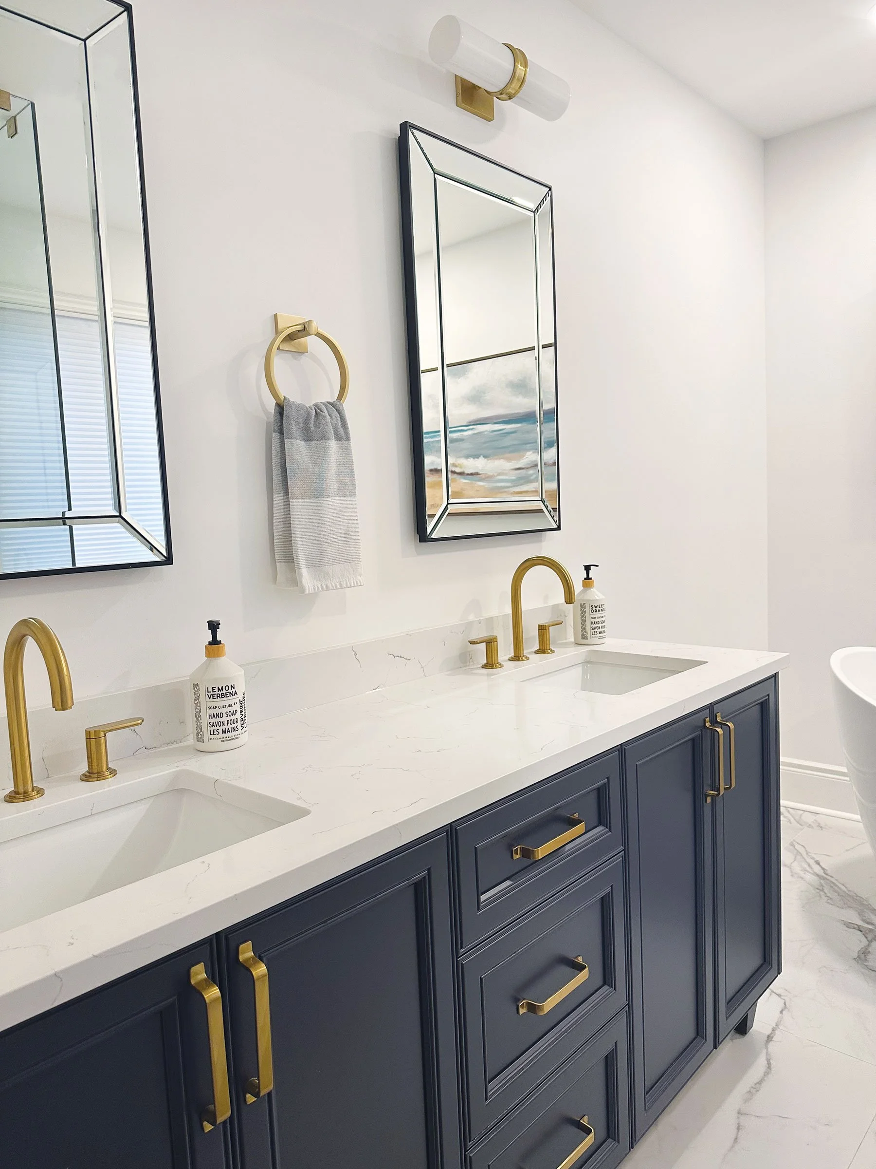 LJ_Ensuite-Washroom_After_03.jpg