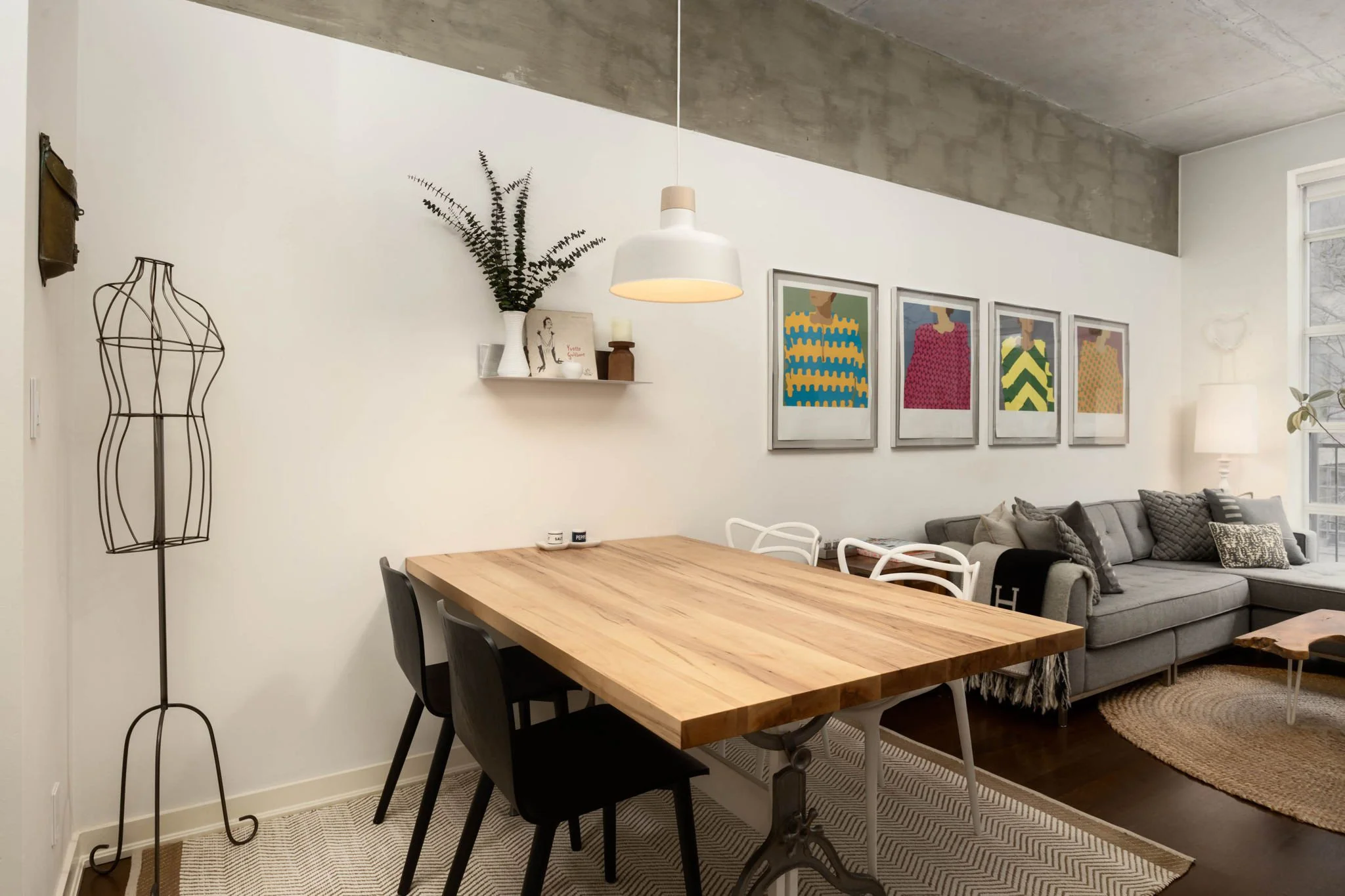 6-web-or-mls-304-955-Queen-St-W-006.jpg