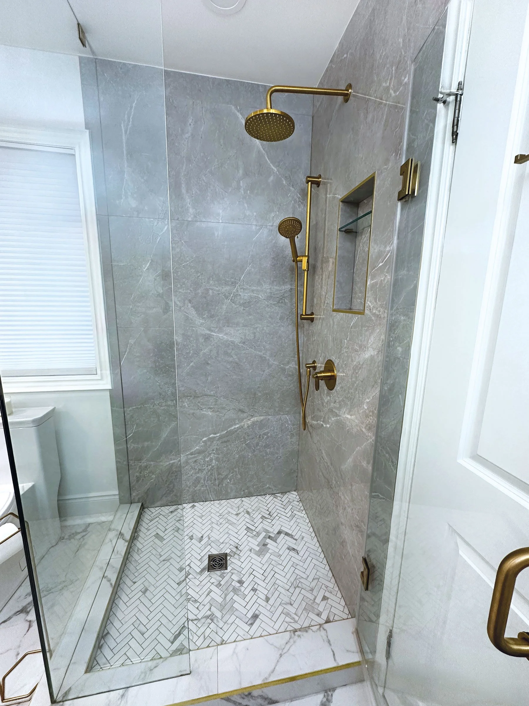 LJ_Ensuite-Washroom_After_07.jpg