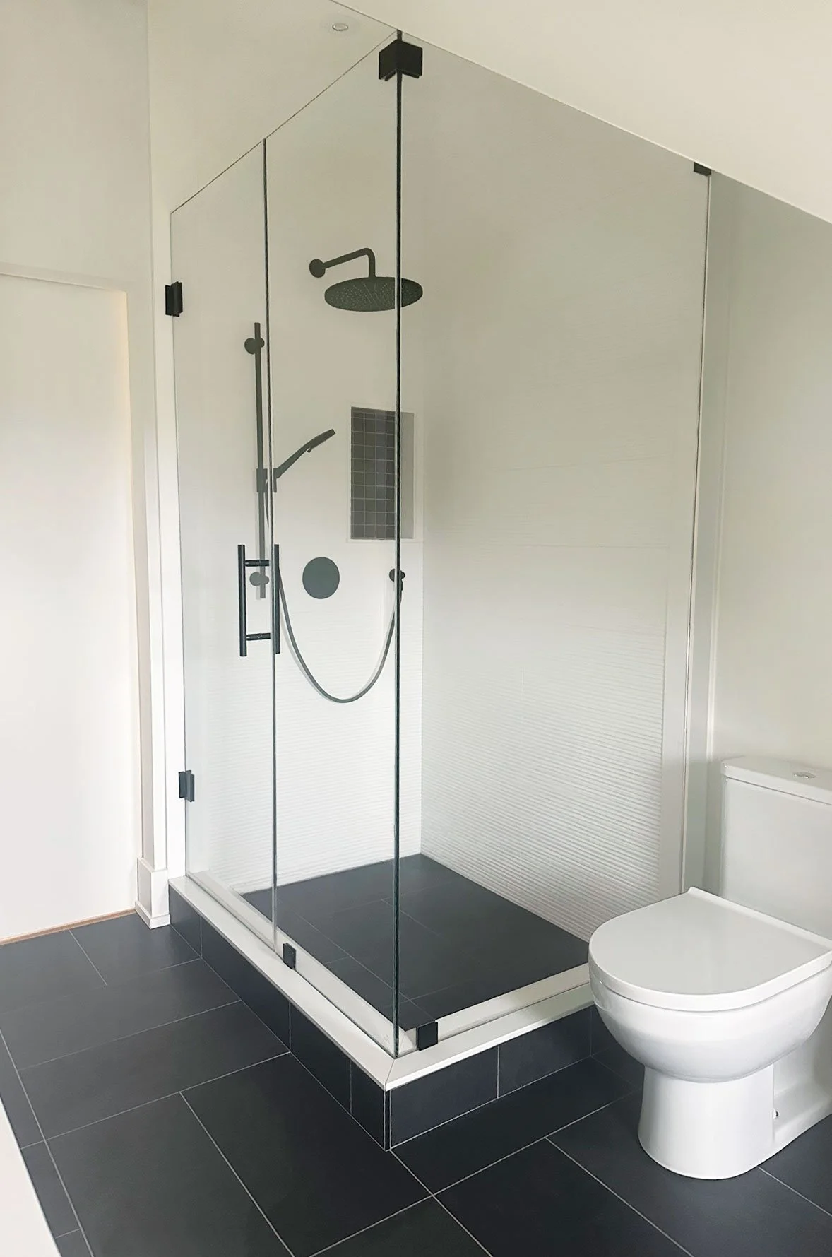 Ensuite-Washroom_After_05.jpg