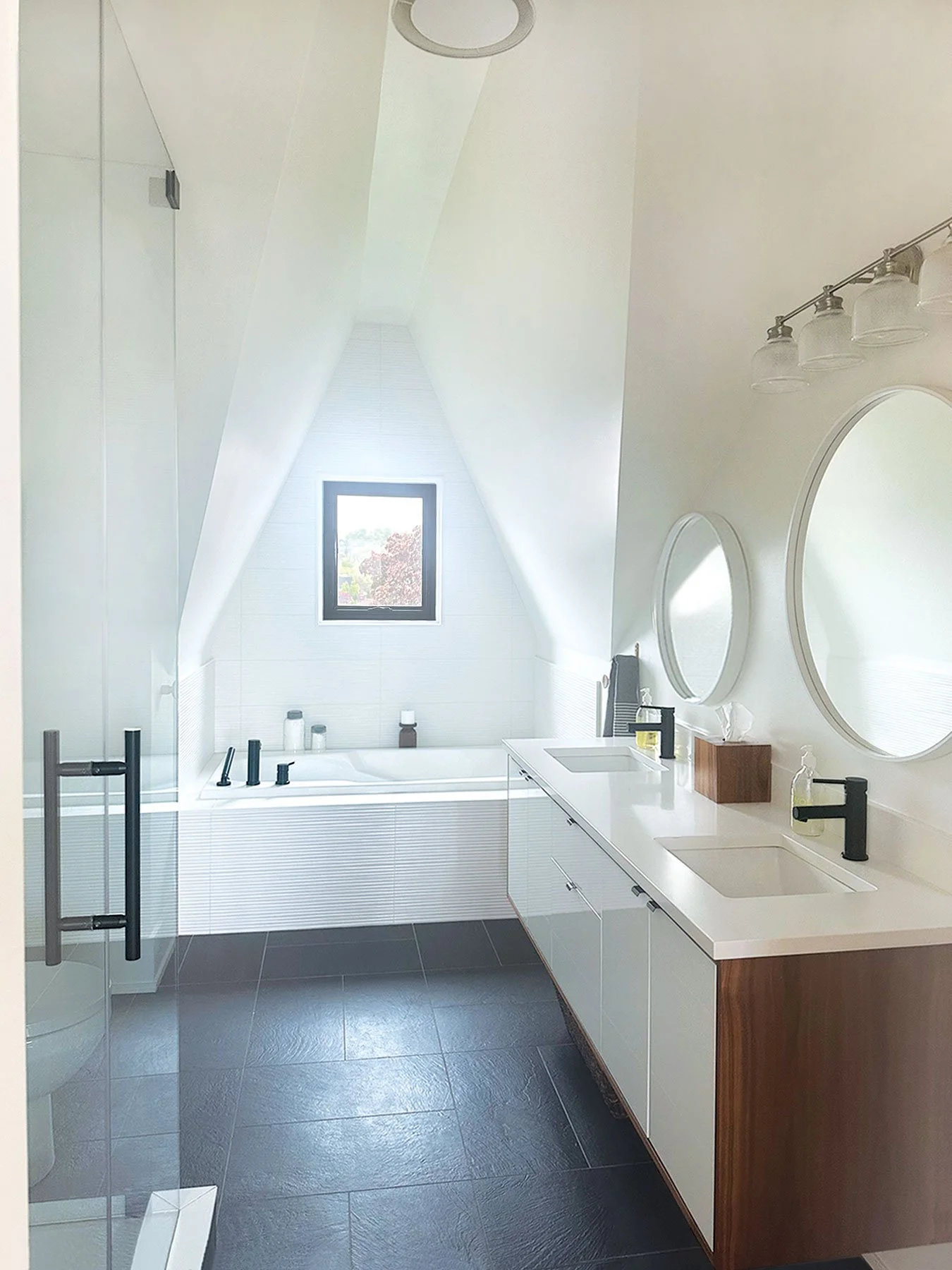 Ensuite-Washroom_After_01.jpg